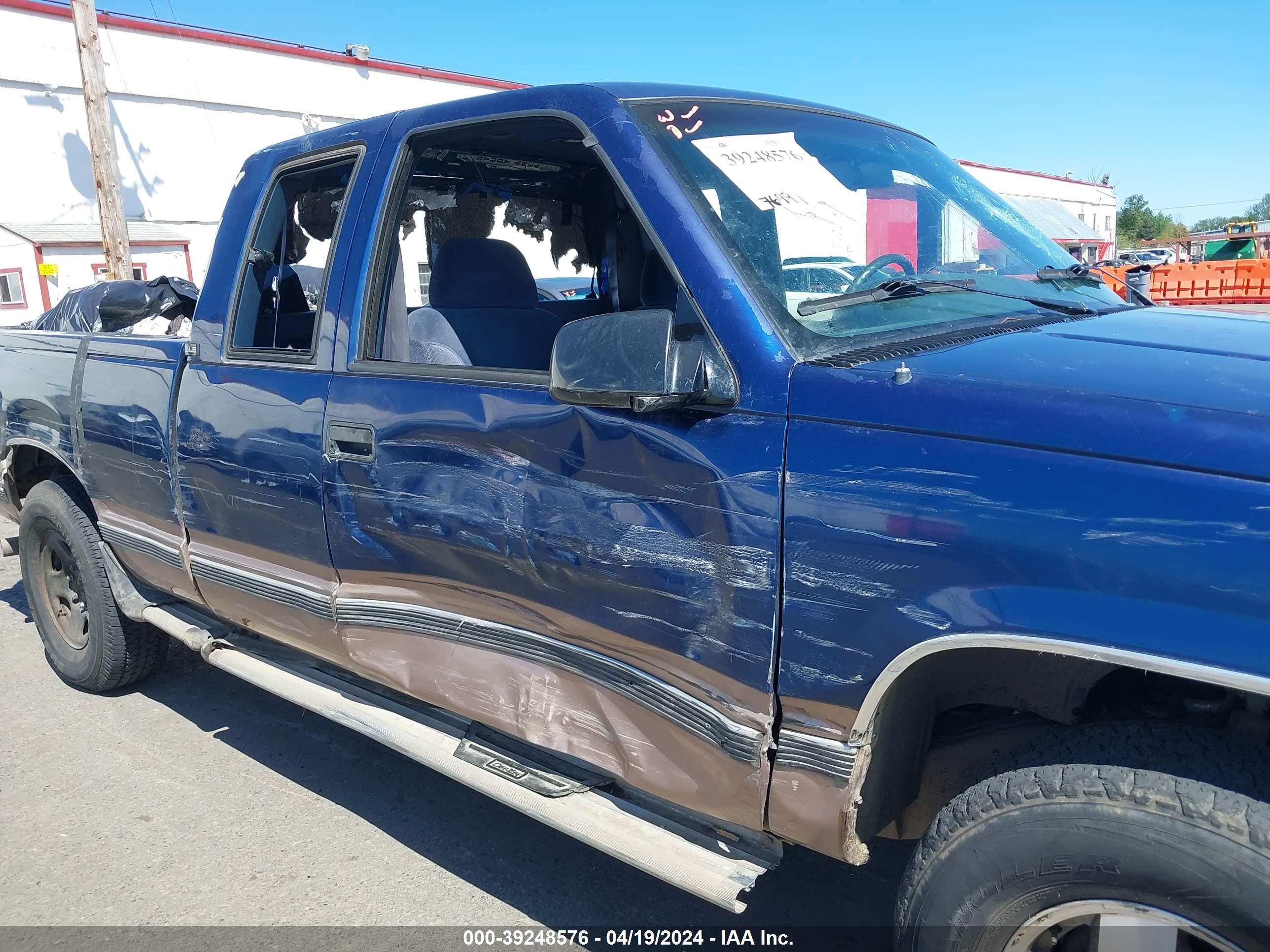 Photo 5 VIN: 2GTEK19K3S1511655 - GMC SIERRA 