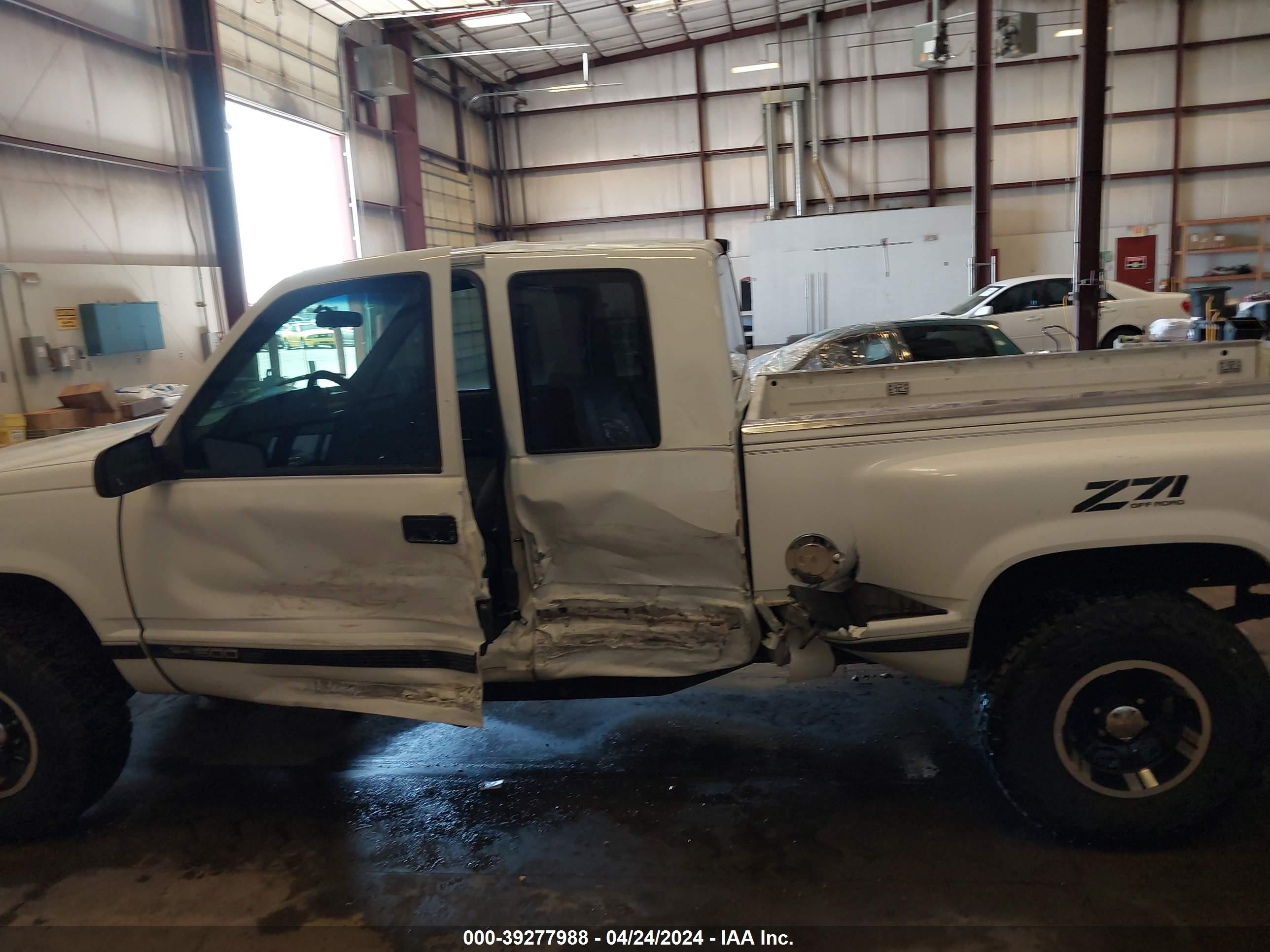 Photo 13 VIN: 2GTEK19KXR1563178 - GMC SIERRA 