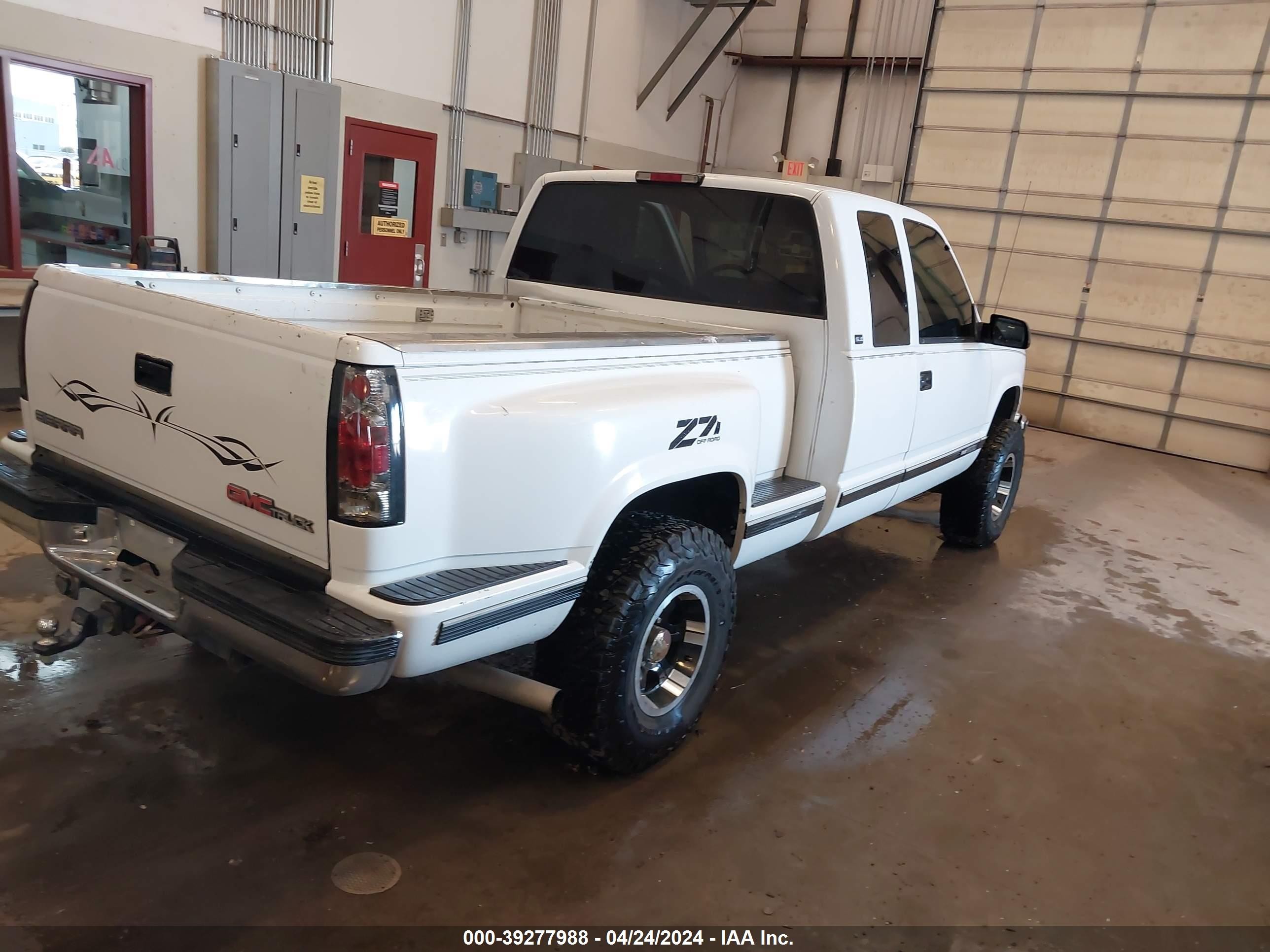 Photo 3 VIN: 2GTEK19KXR1563178 - GMC SIERRA 