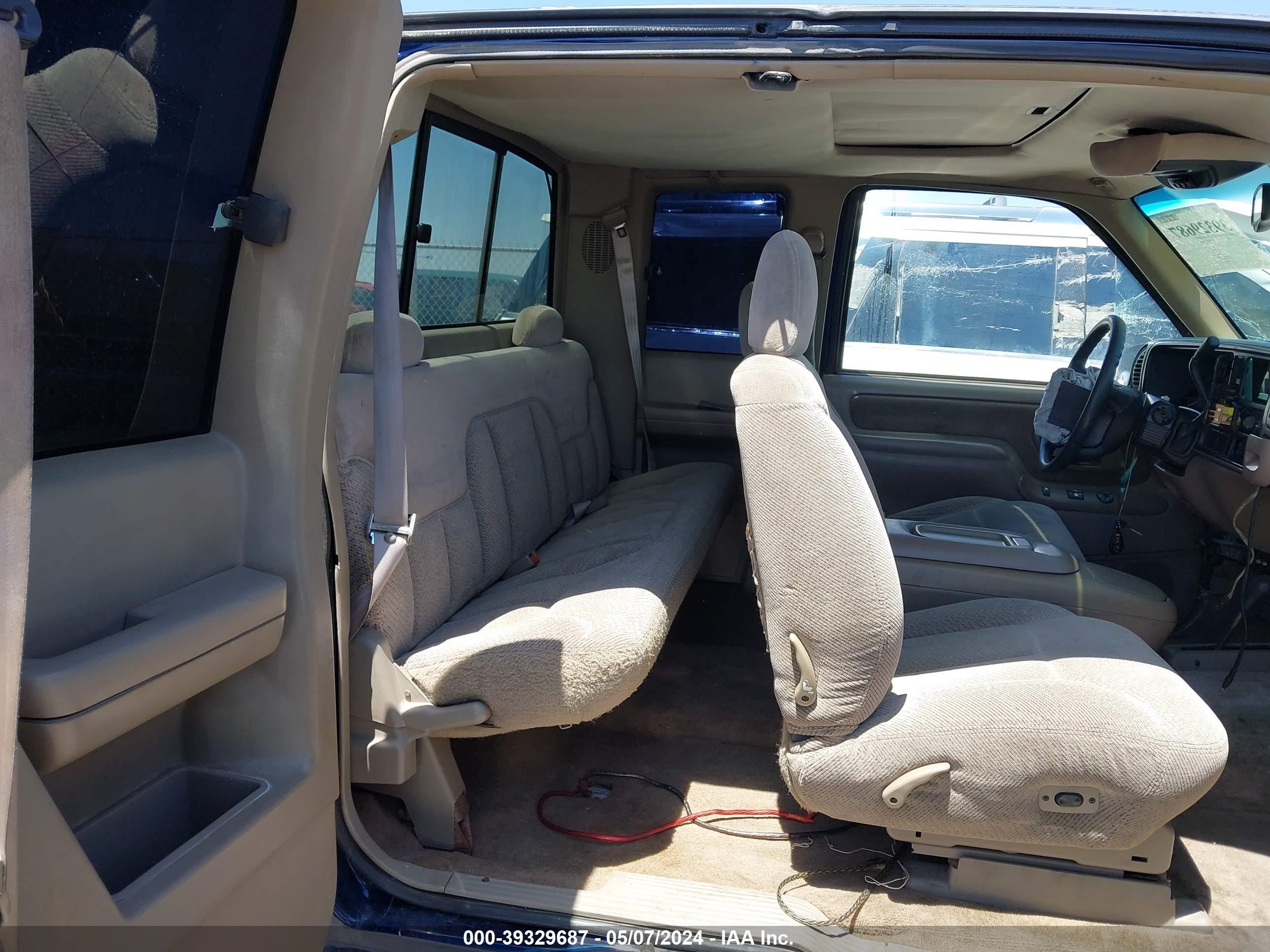 Photo 7 VIN: 2GTEK19R0V1510738 - GMC SIERRA 