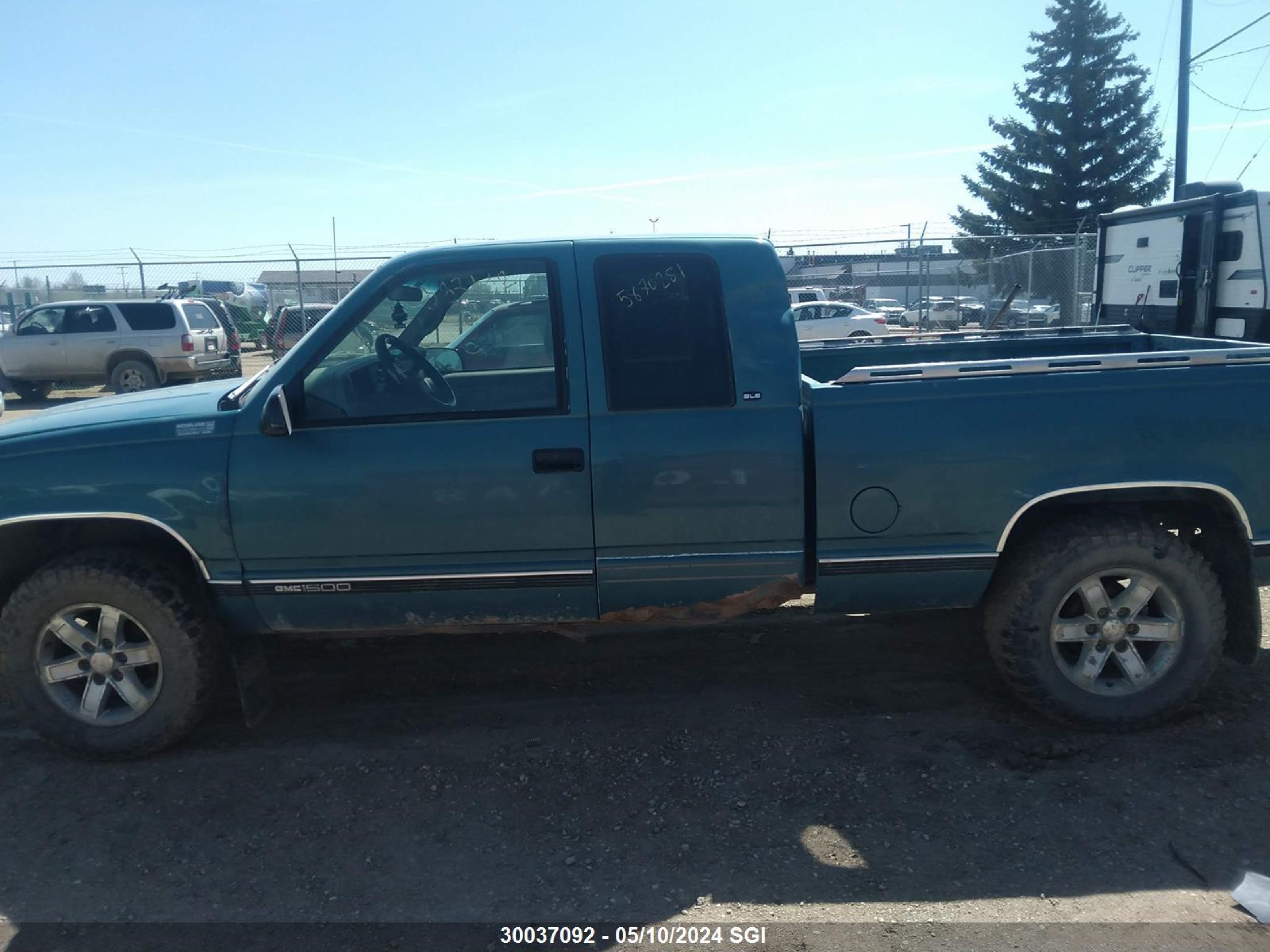 Photo 13 VIN: 2GTEK19R0W1537942 - GMC SIERRA 