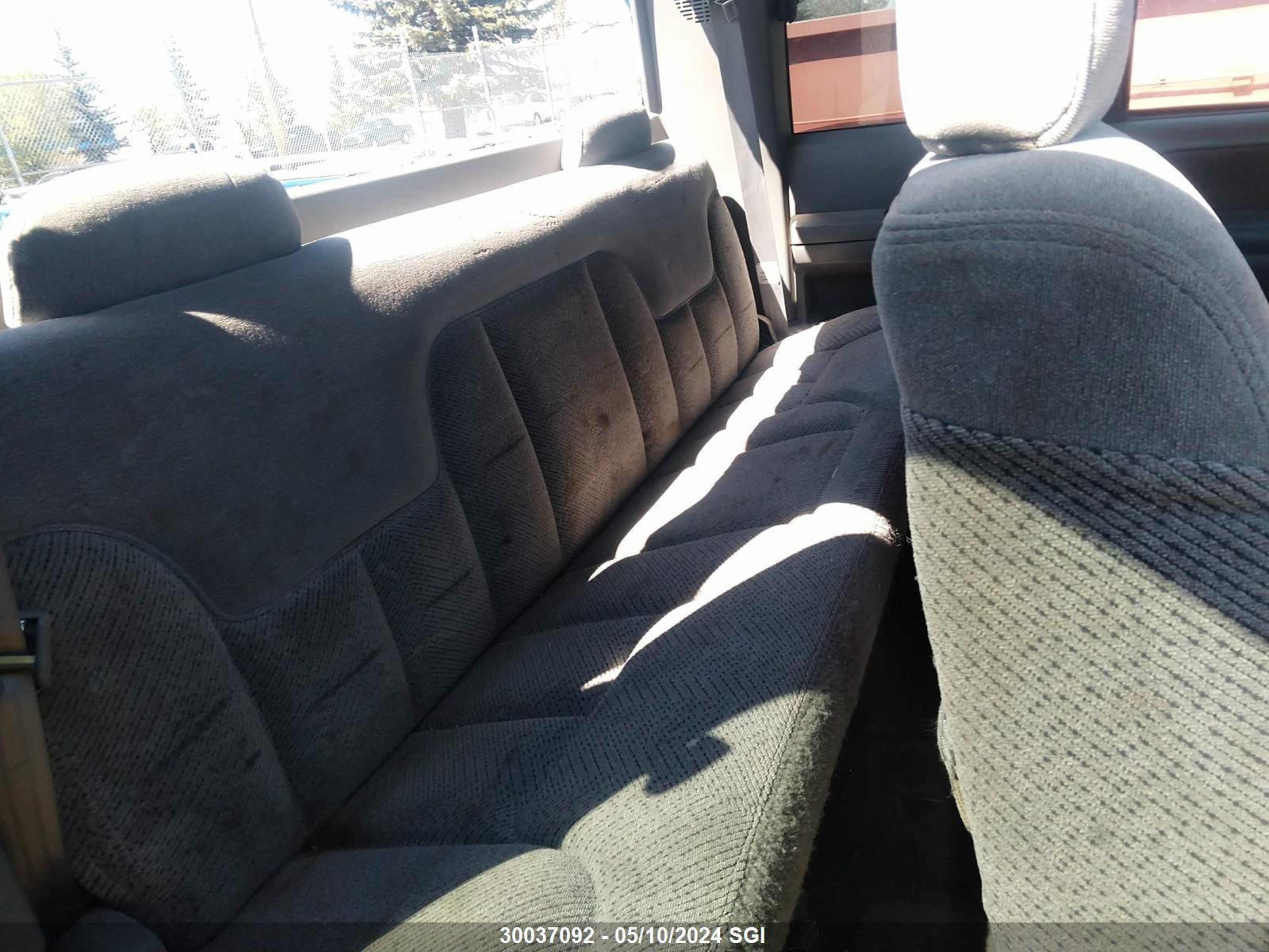 Photo 7 VIN: 2GTEK19R0W1537942 - GMC SIERRA 