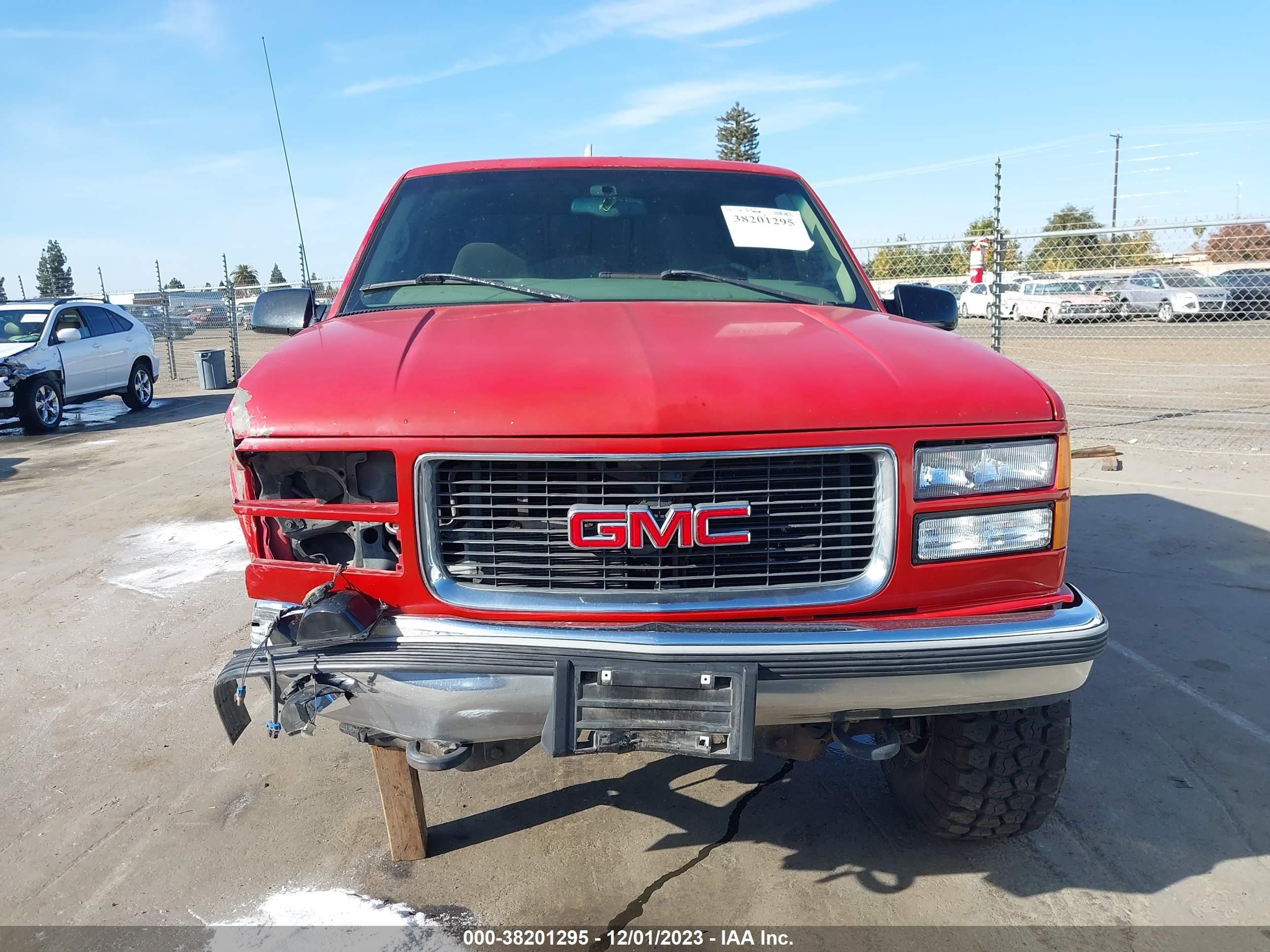 Photo 12 VIN: 2GTEK19R3V1548478 - GMC SIERRA 