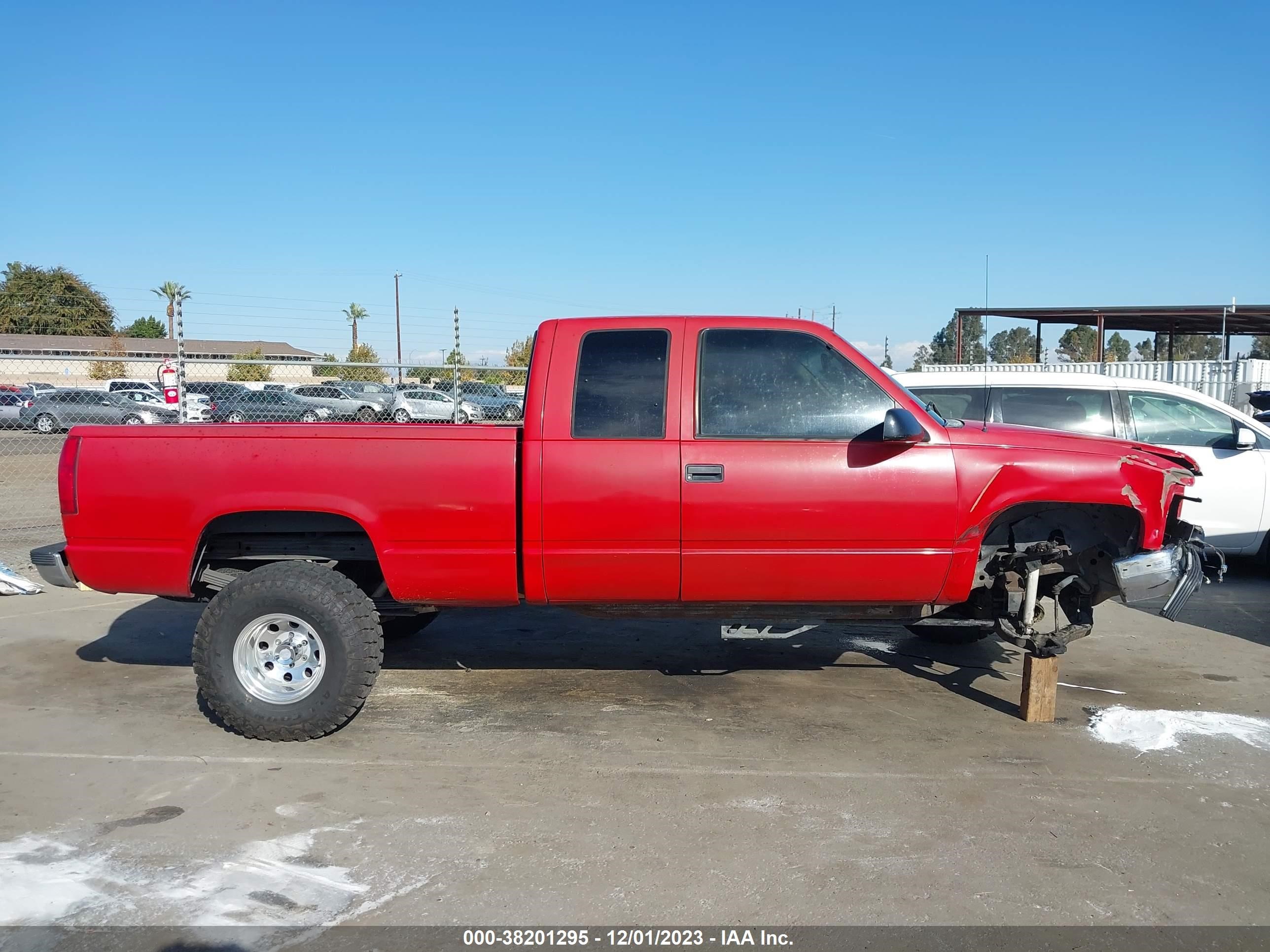 Photo 13 VIN: 2GTEK19R3V1548478 - GMC SIERRA 