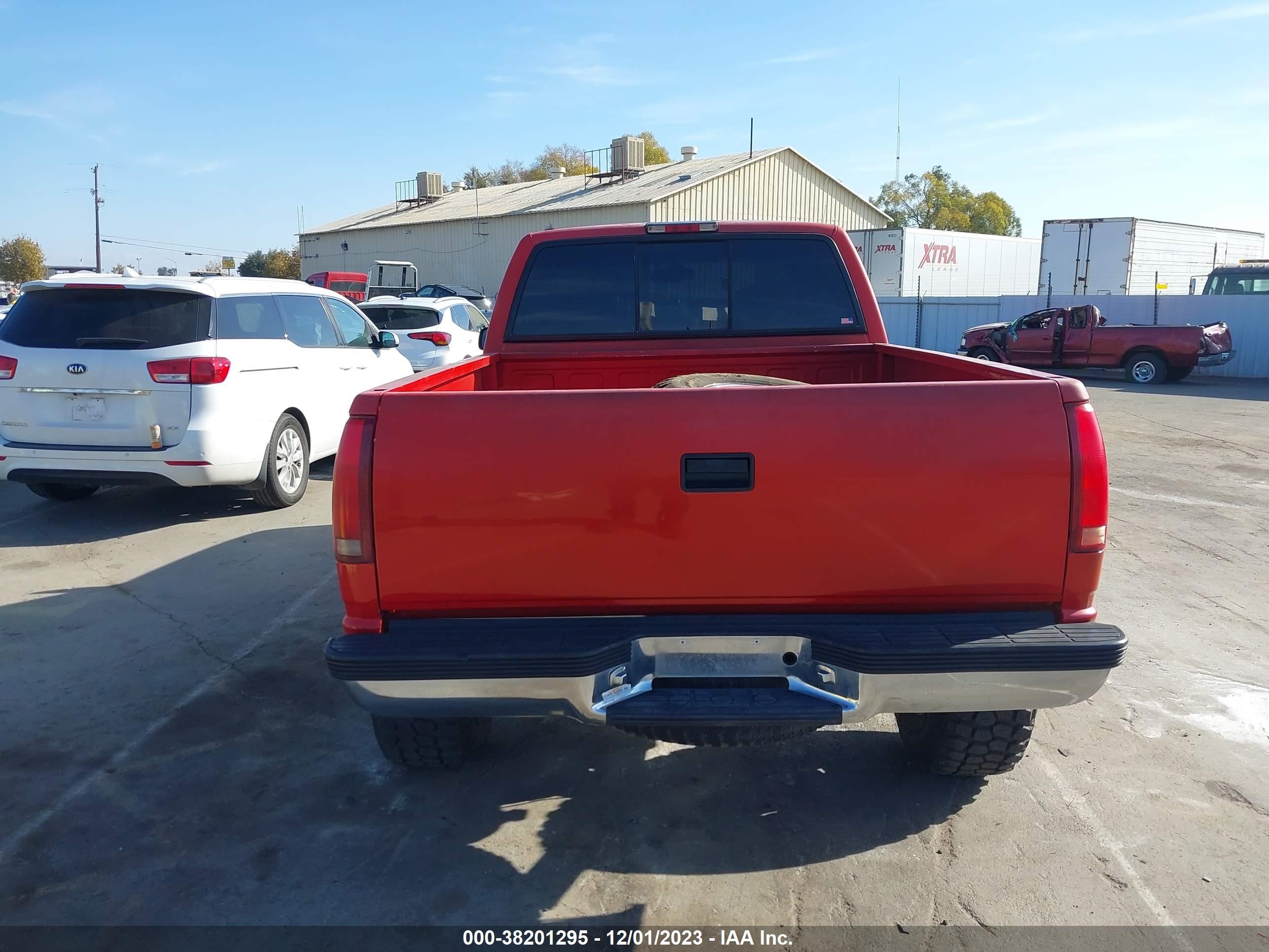 Photo 16 VIN: 2GTEK19R3V1548478 - GMC SIERRA 