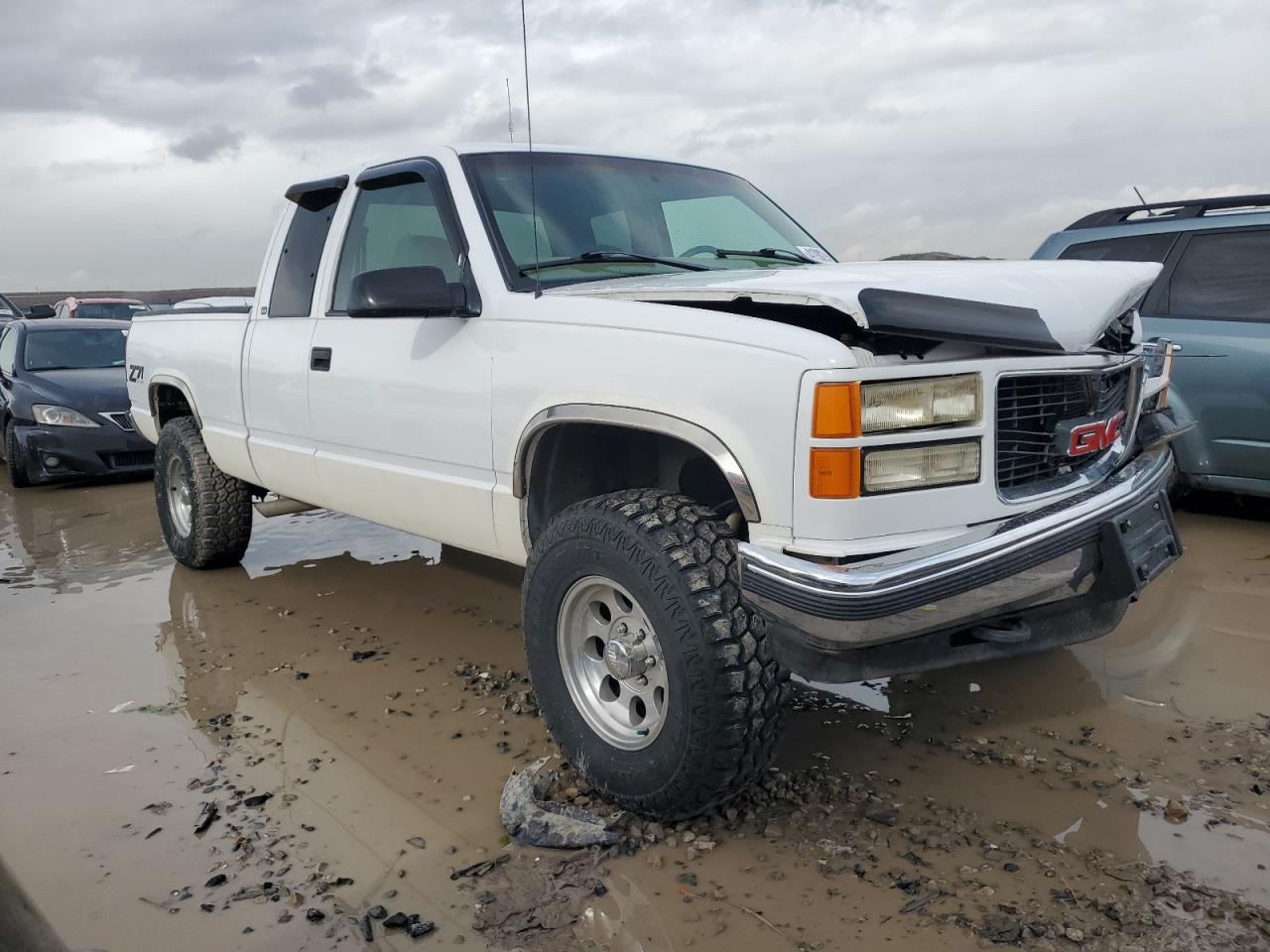 Photo 3 VIN: 2GTEK19R4W1523087 - GMC SIERRA 