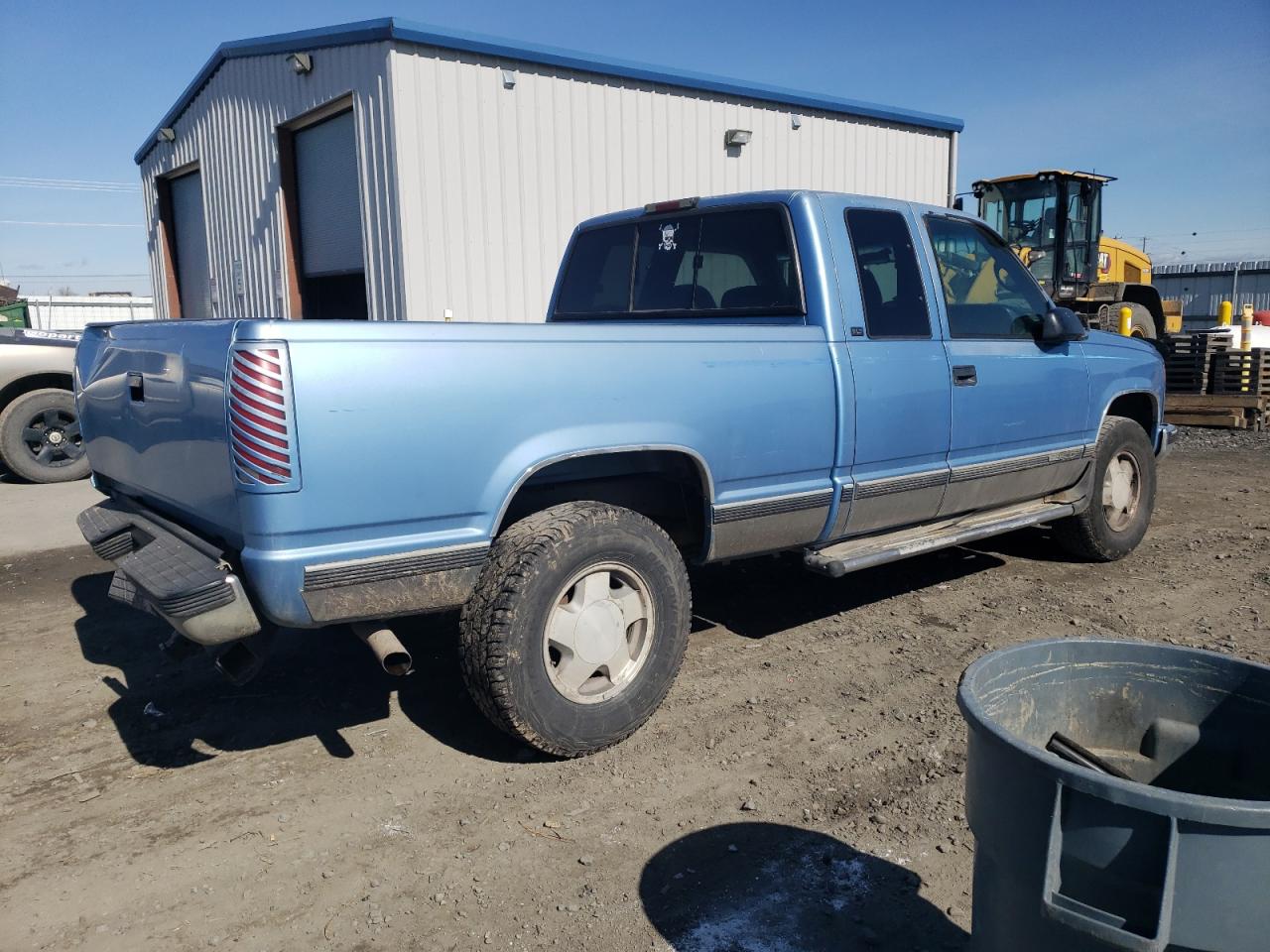 Photo 2 VIN: 2GTEK19R5V1516437 - GMC SIERRA 