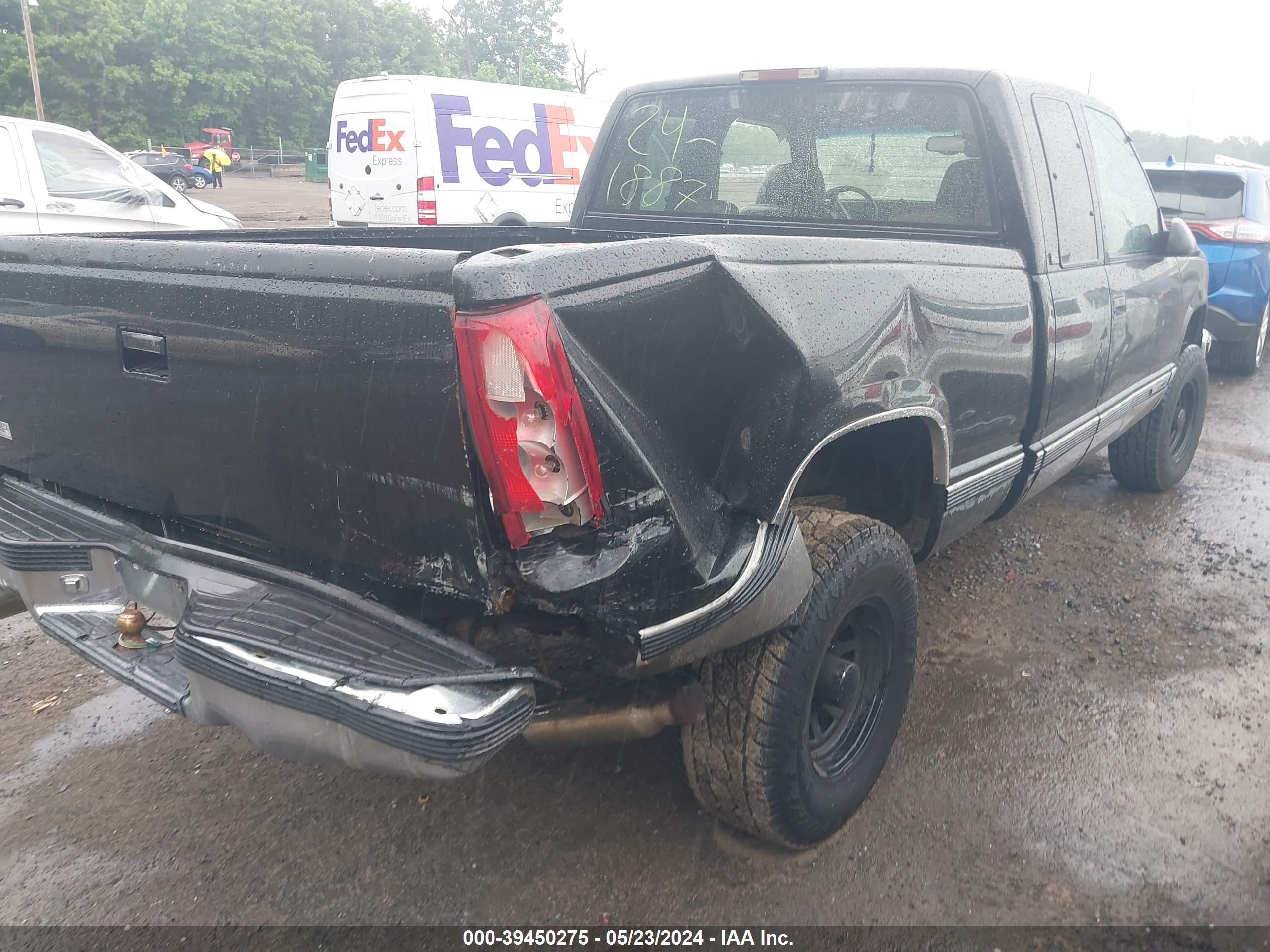 Photo 5 VIN: 2GTEK19R6V1532694 - GMC SIERRA 