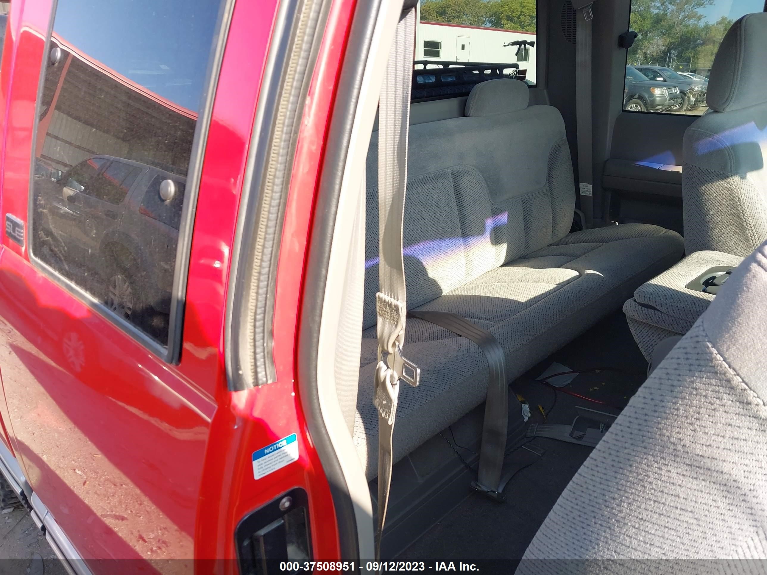 Photo 7 VIN: 2GTEK19R9V1529336 - GMC SIERRA 