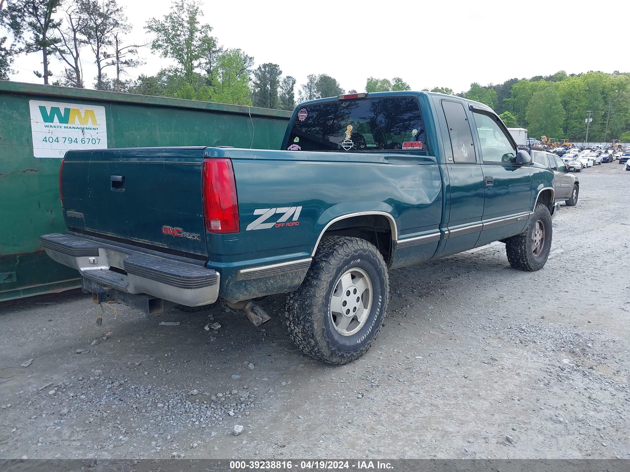 Photo 3 VIN: 2GTEK19R9V1564443 - GMC SIERRA 