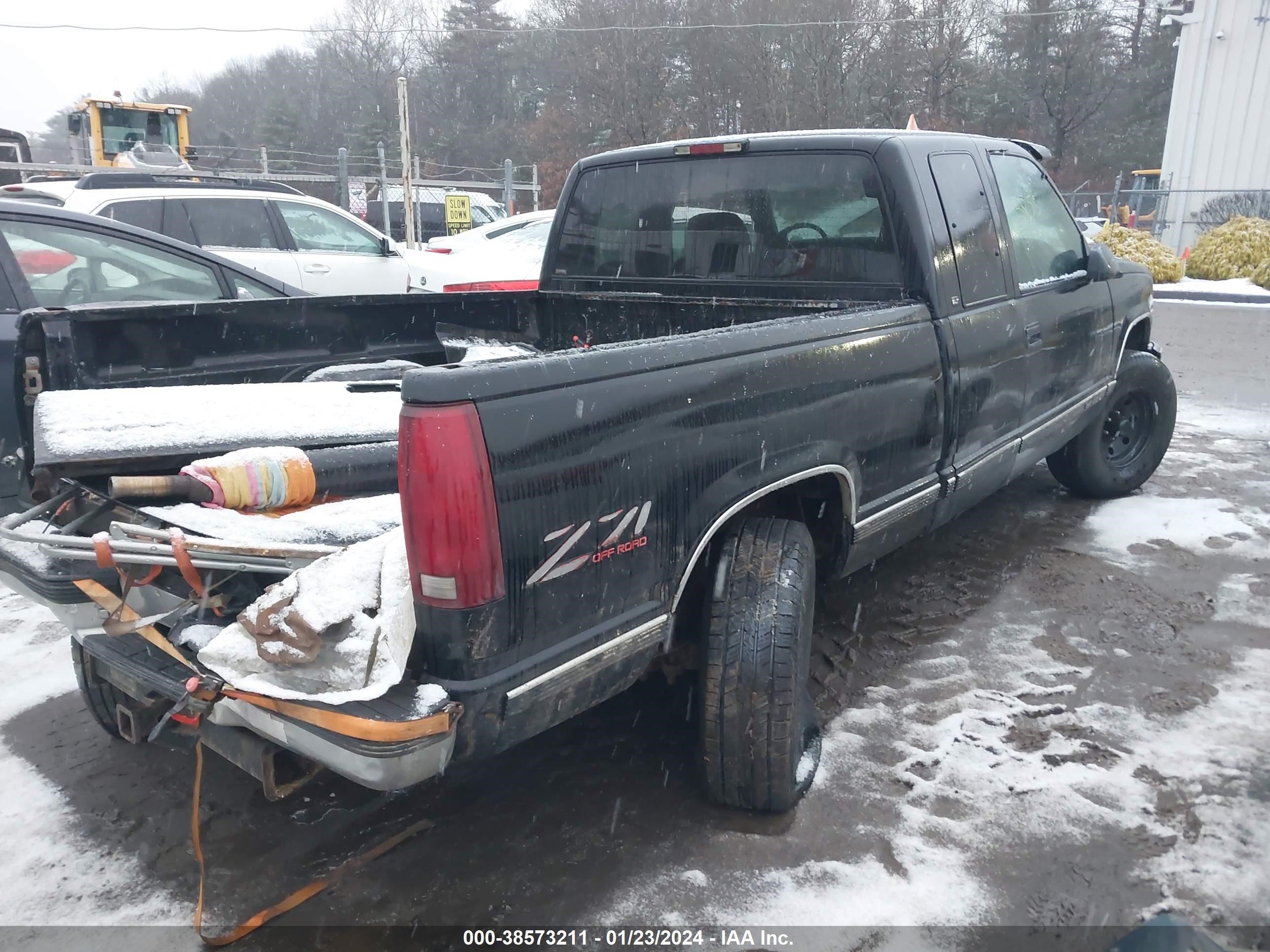 Photo 3 VIN: 2GTEK19RXW1527774 - GMC SIERRA 