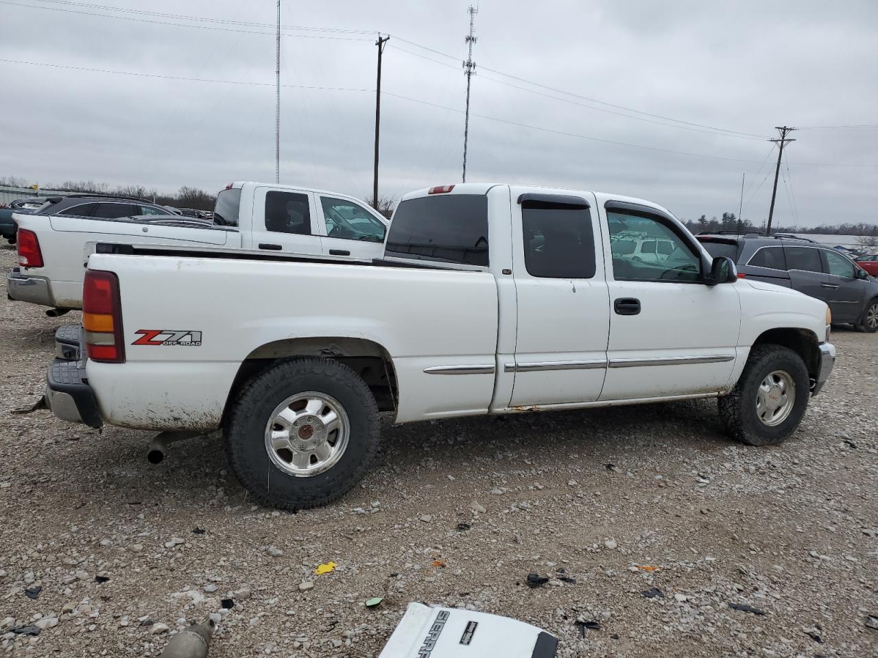 Photo 2 VIN: 2GTEK19T021175813 - GMC SIERRA 