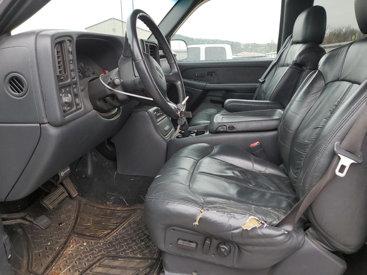 Photo 6 VIN: 2GTEK19T021175813 - GMC SIERRA 