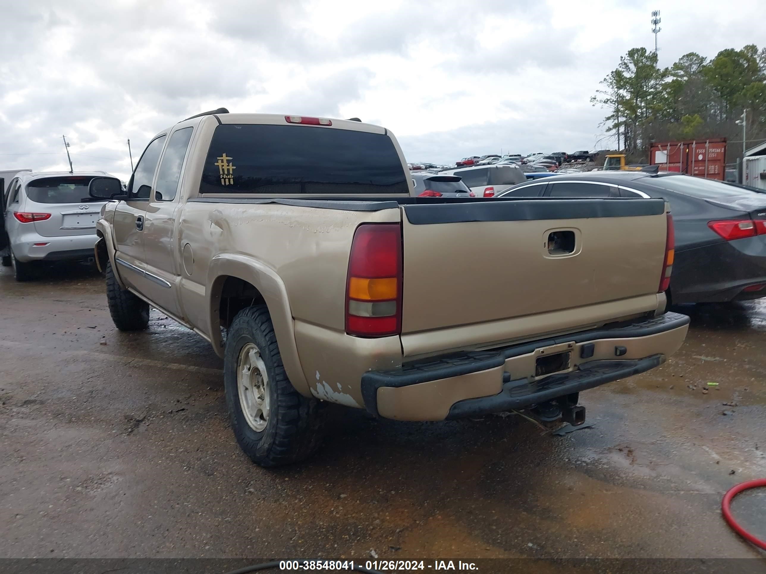 Photo 2 VIN: 2GTEK19T041319752 - GMC SIERRA 