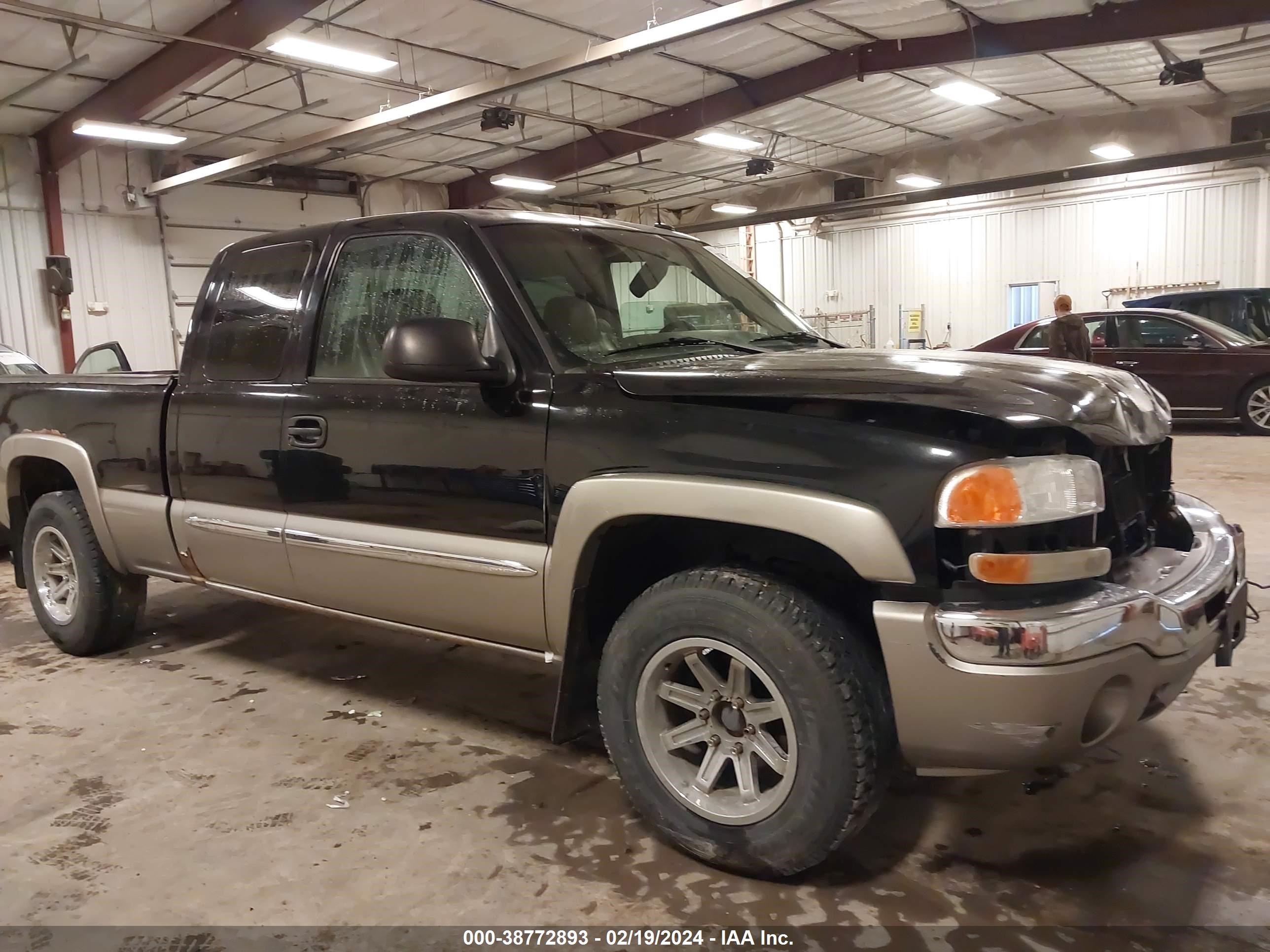 Photo 13 VIN: 2GTEK19T131356551 - GMC SIERRA 