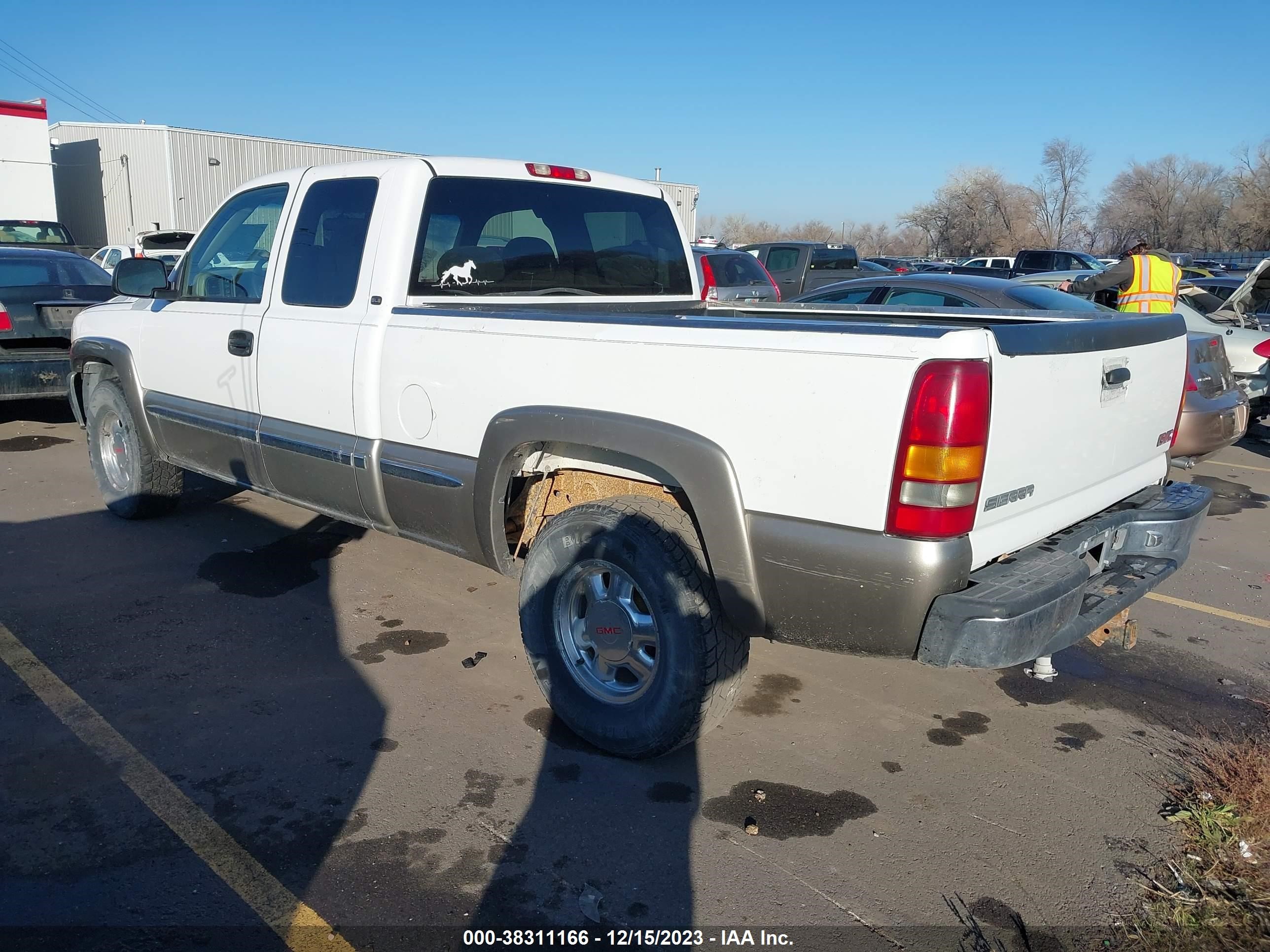 Photo 2 VIN: 2GTEK19T2Y1318270 - GMC SIERRA 