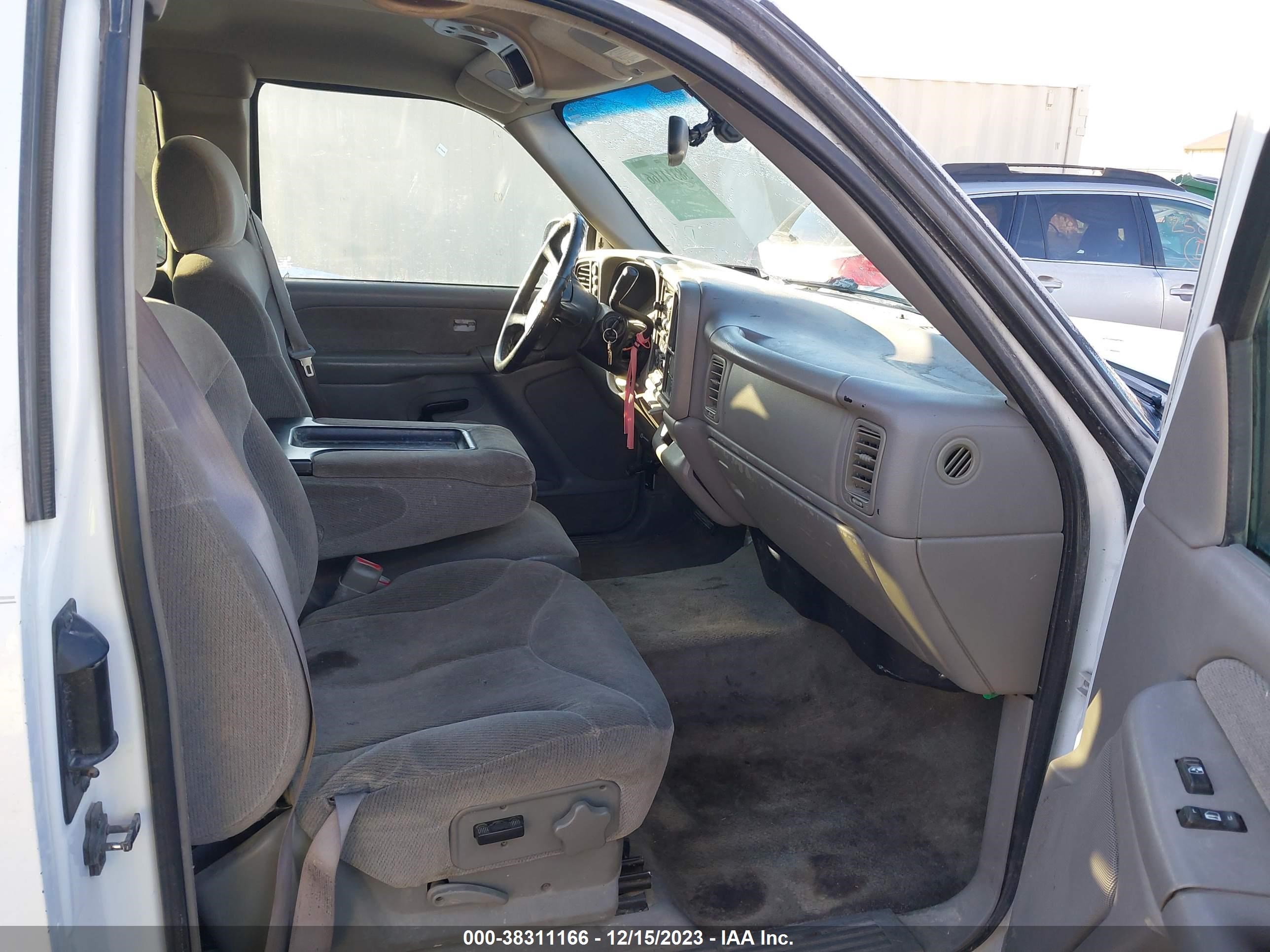 Photo 4 VIN: 2GTEK19T2Y1318270 - GMC SIERRA 