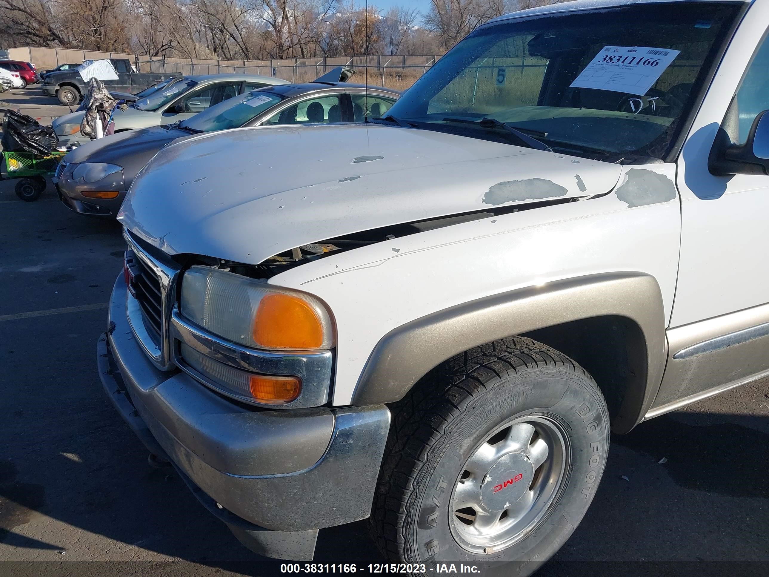 Photo 5 VIN: 2GTEK19T2Y1318270 - GMC SIERRA 