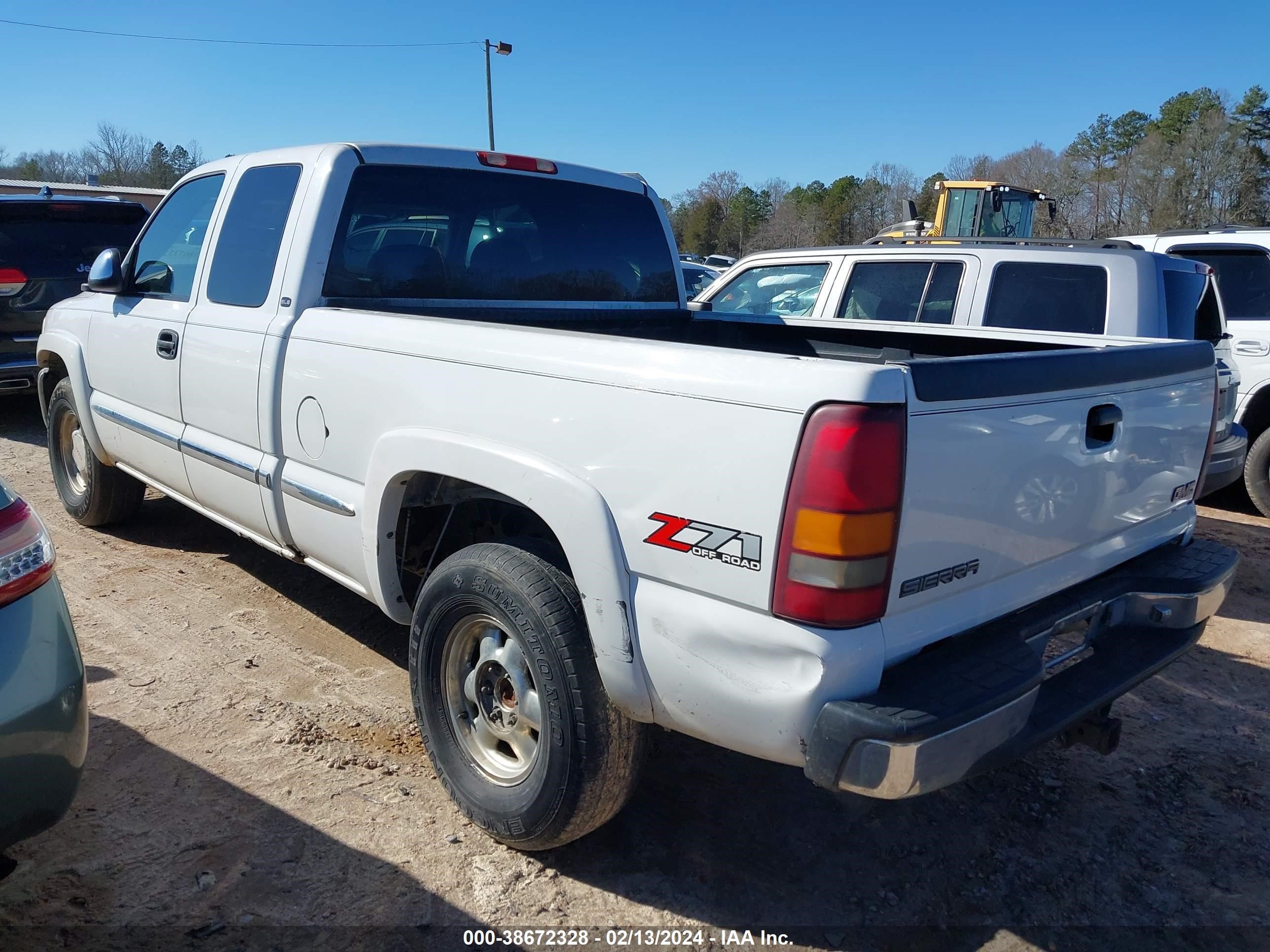 Photo 2 VIN: 2GTEK19T311345855 - GMC SIERRA 