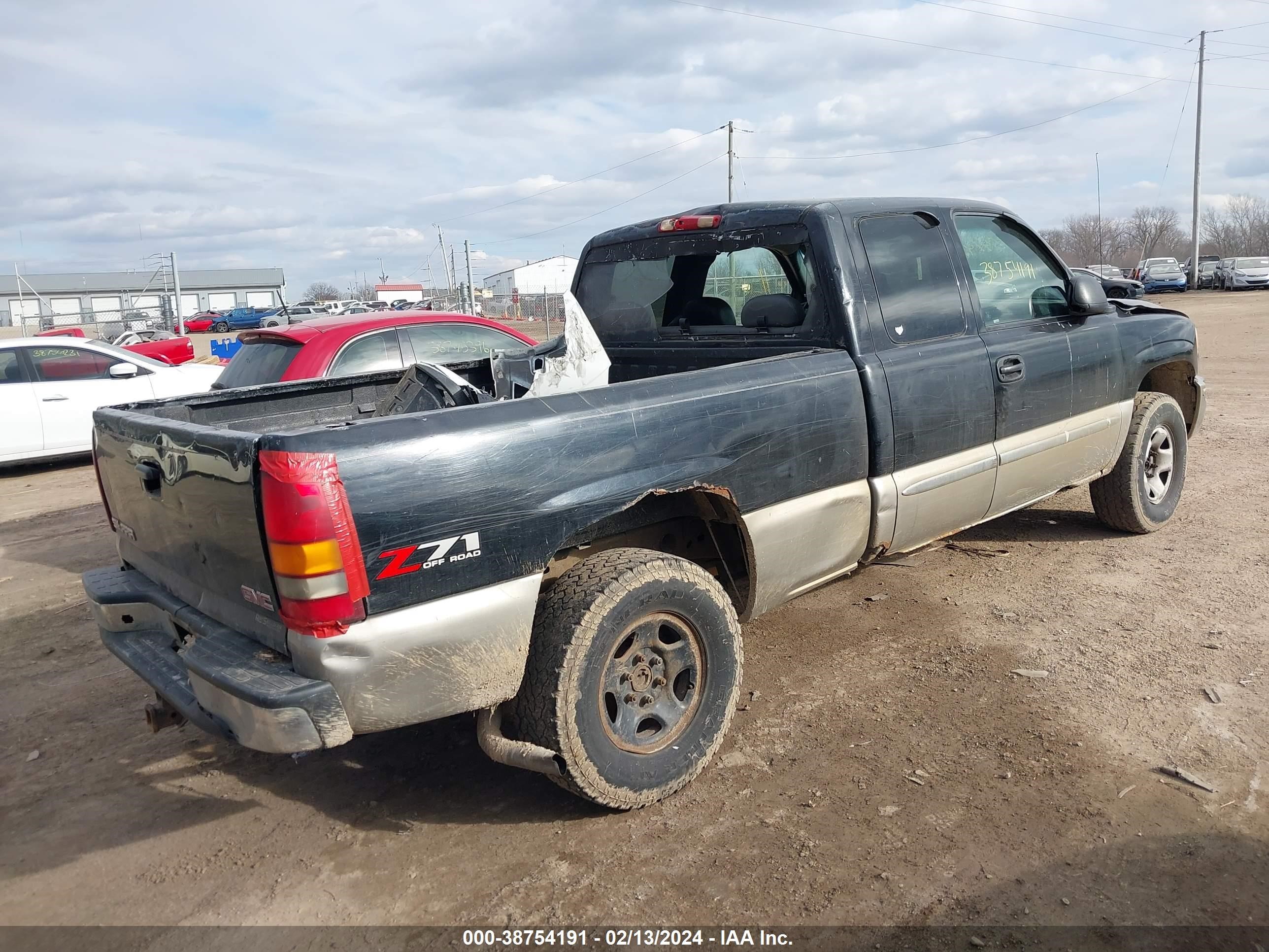 Photo 3 VIN: 2GTEK19T331321123 - GMC SIERRA 