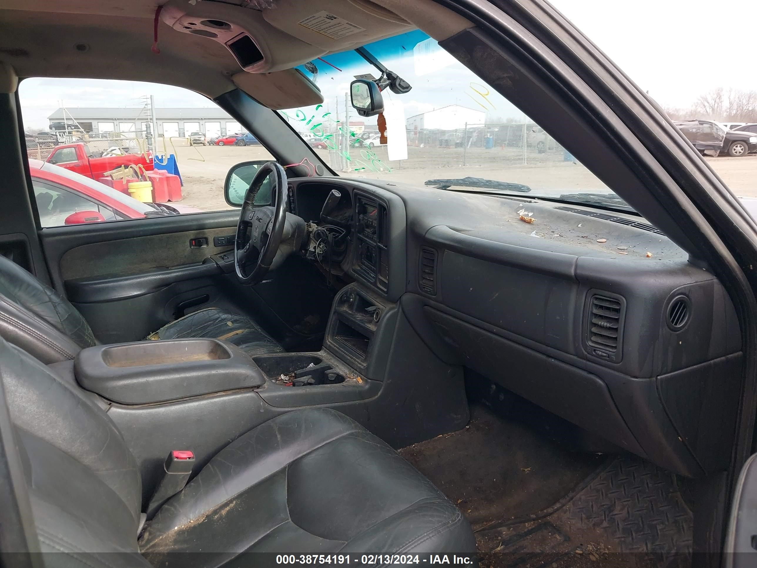 Photo 4 VIN: 2GTEK19T331321123 - GMC SIERRA 