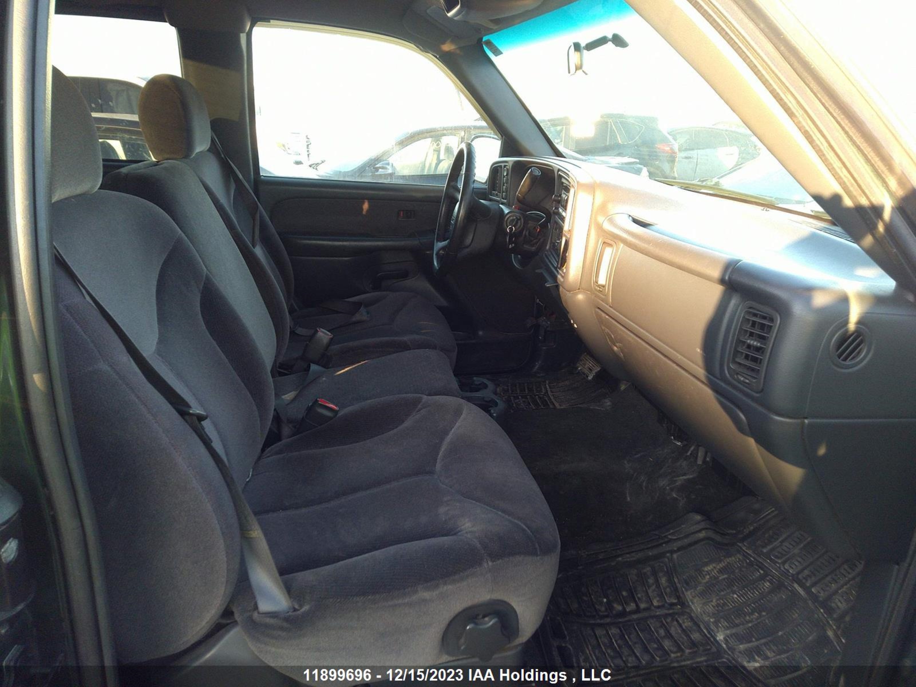 Photo 4 VIN: 2GTEK19T411136883 - GMC SIERRA 