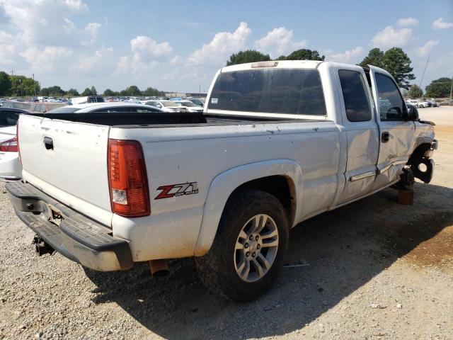 Photo 2 VIN: 2GTEK19T441151226 - GMC NEW SIERRA 