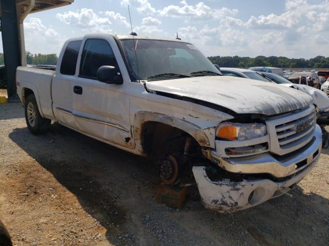 Photo 3 VIN: 2GTEK19T441151226 - GMC NEW SIERRA 