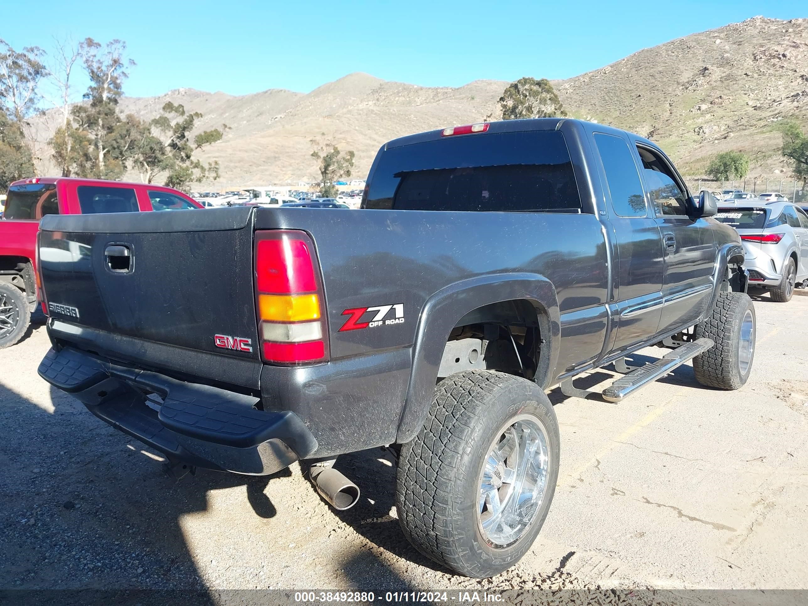 Photo 3 VIN: 2GTEK19T441191080 - GMC SIERRA 