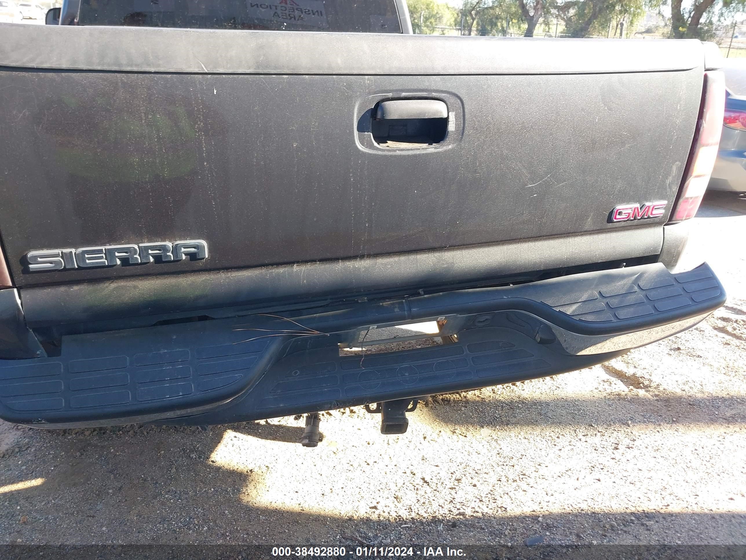 Photo 5 VIN: 2GTEK19T441191080 - GMC SIERRA 