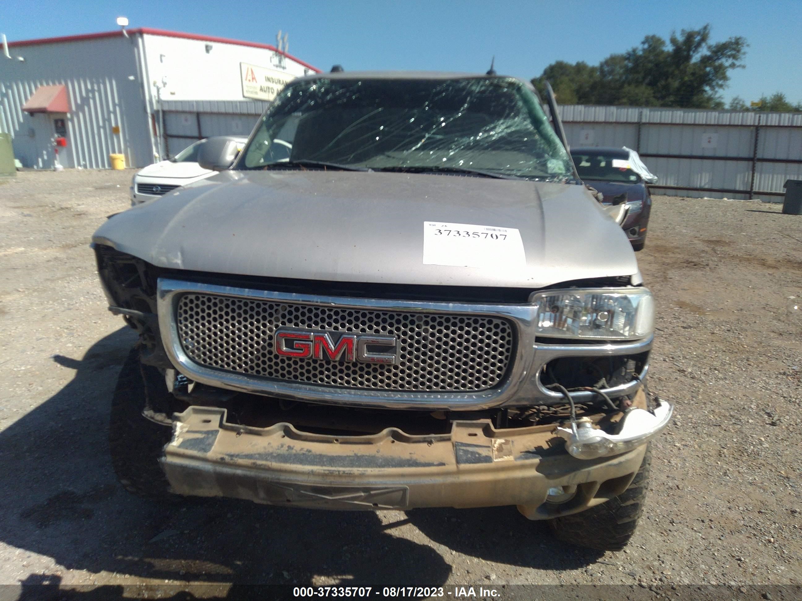 Photo 11 VIN: 2GTEK19T441227849 - GMC SIERRA 