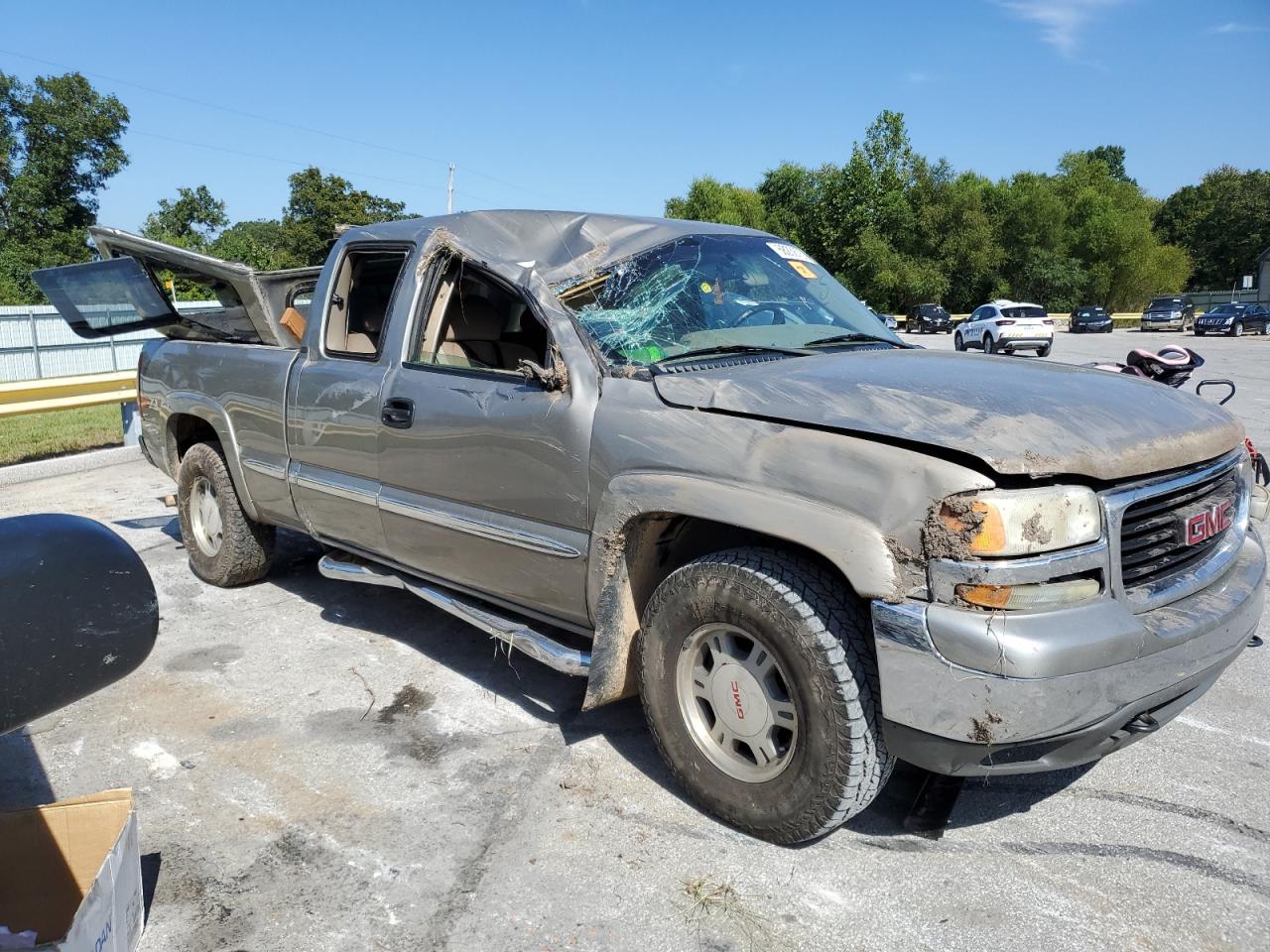 Photo 3 VIN: 2GTEK19T521238372 - GMC SIERRA 