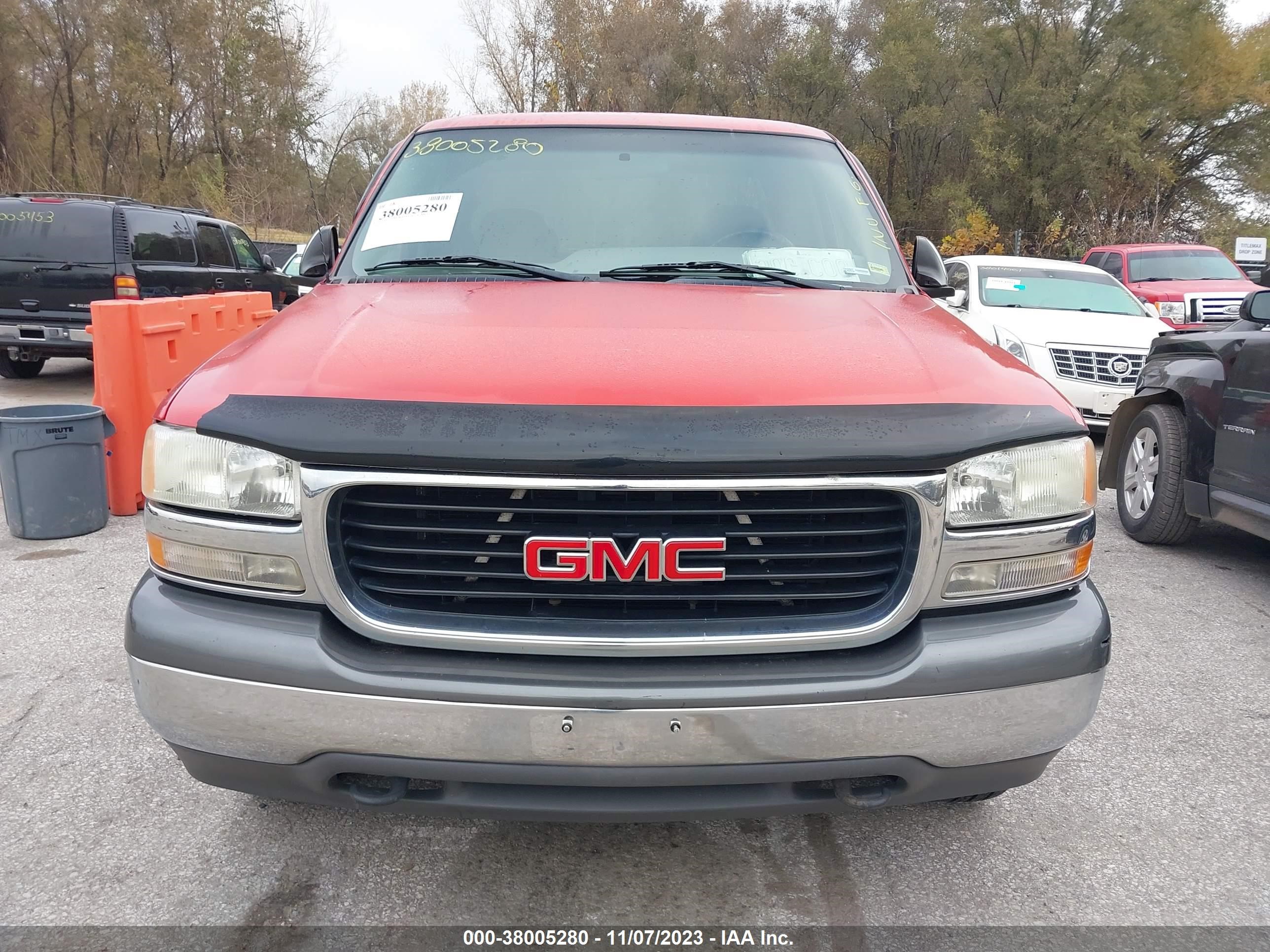 Photo 5 VIN: 2GTEK19T5Y1293638 - GMC SIERRA 