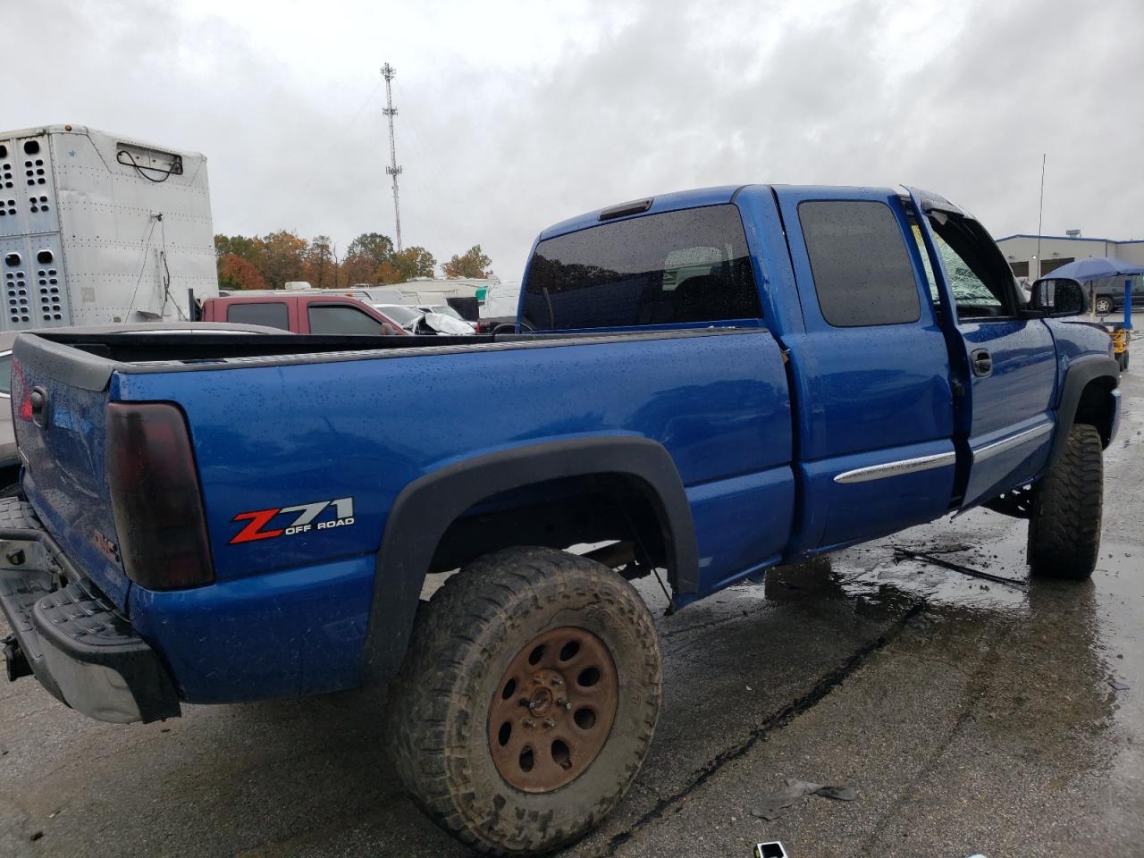 Photo 2 VIN: 2GTEK19T731188849 - GMC SIERRA 