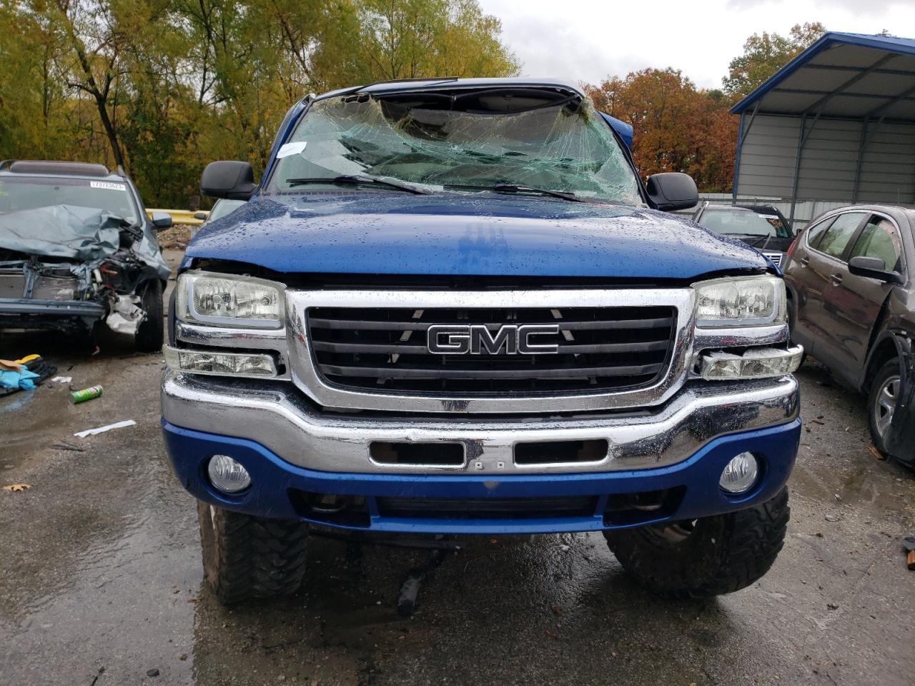 Photo 4 VIN: 2GTEK19T731188849 - GMC SIERRA 