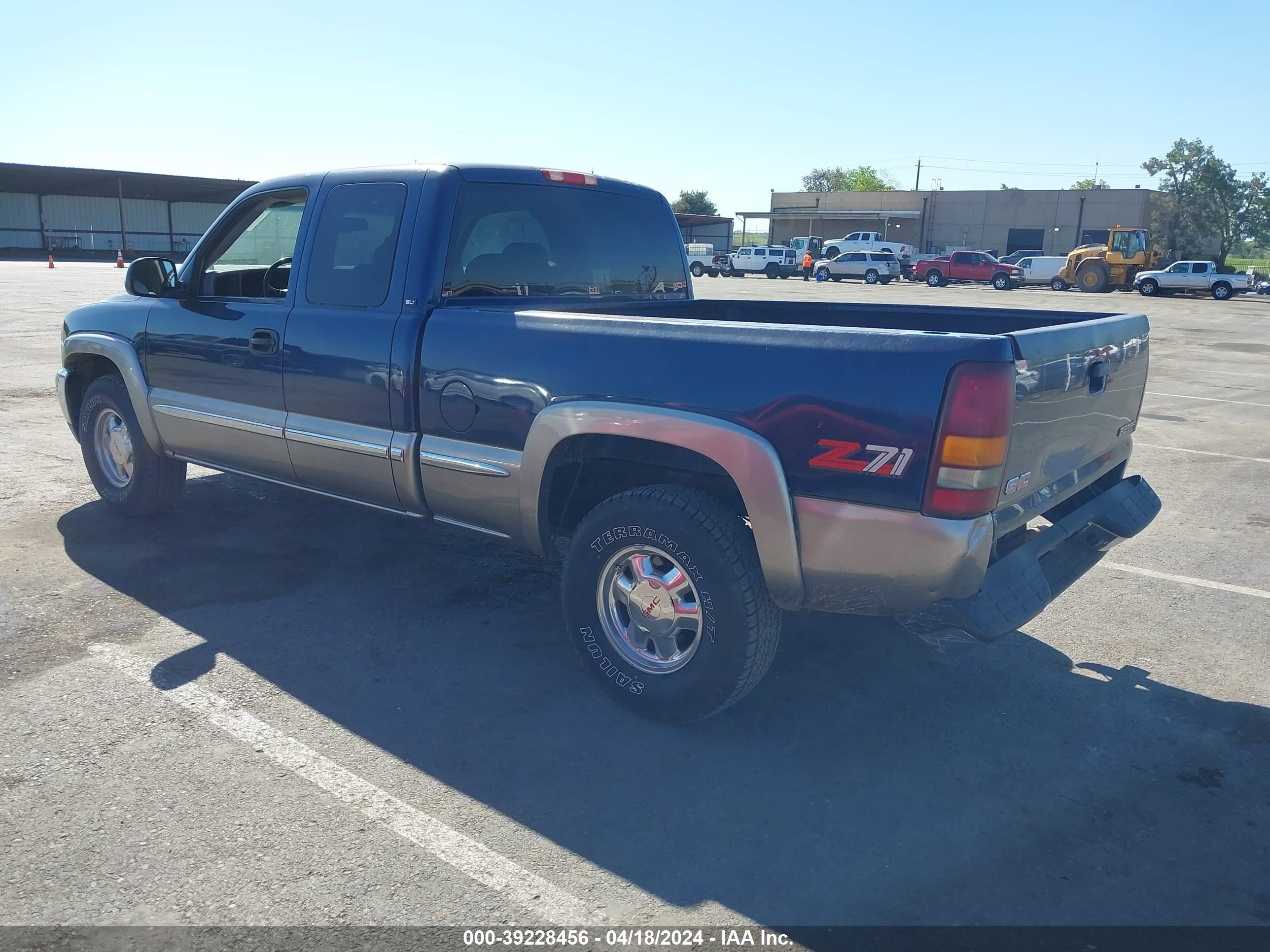 Photo 2 VIN: 2GTEK19T7Y1315137 - GMC SIERRA 