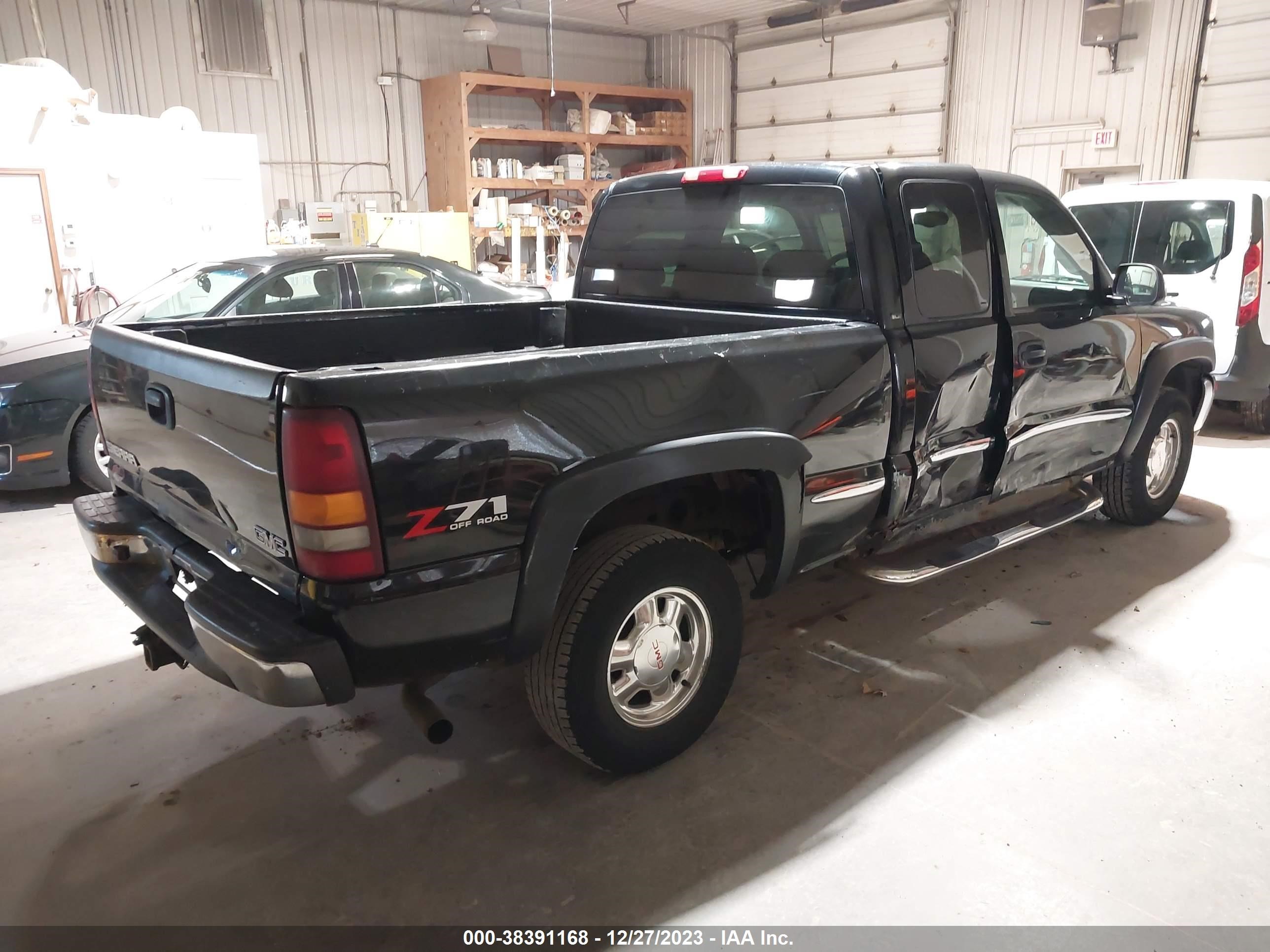 Photo 3 VIN: 2GTEK19T821423256 - GMC SIERRA 