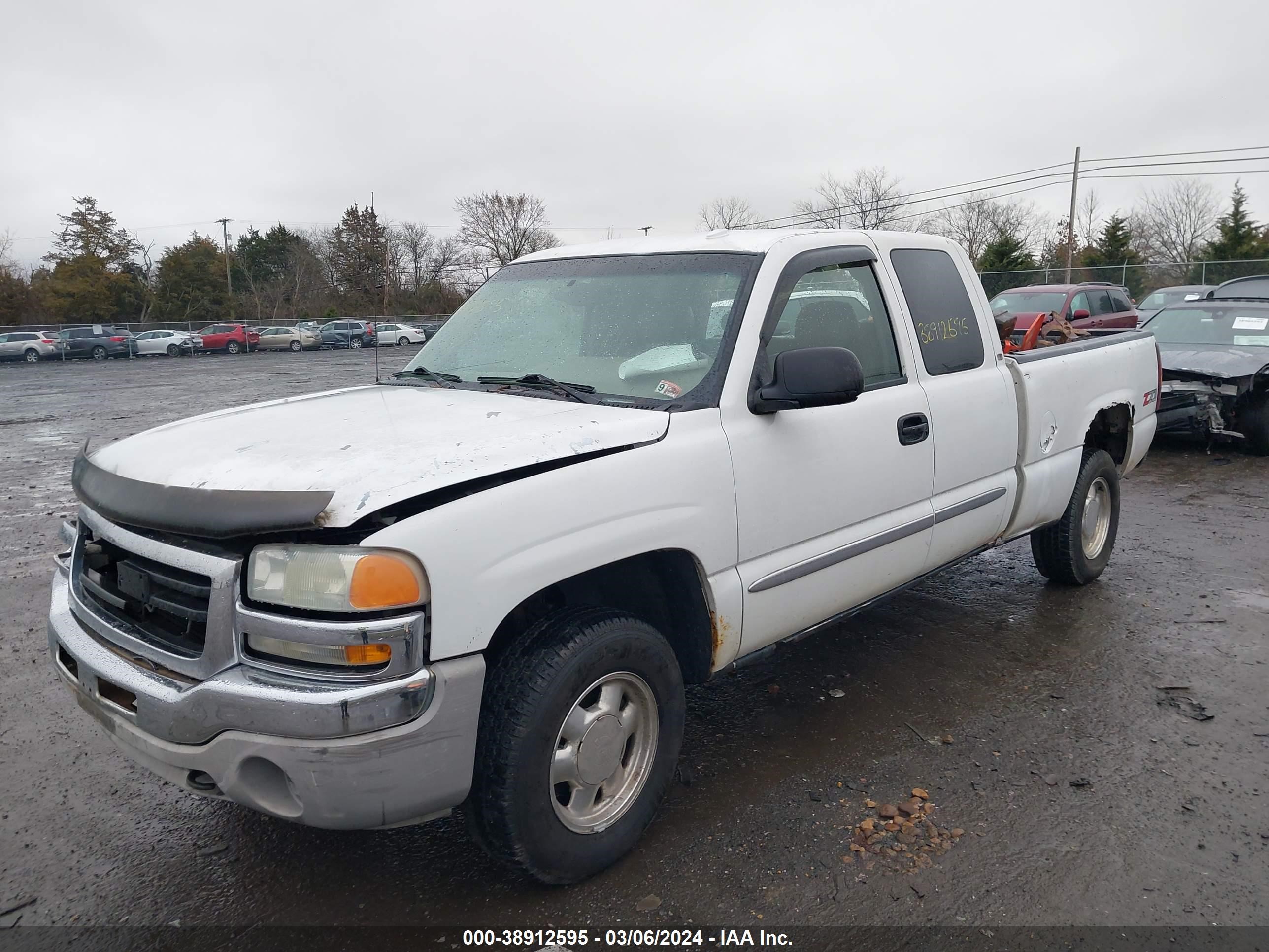 Photo 1 VIN: 2GTEK19T831385609 - GMC SIERRA 