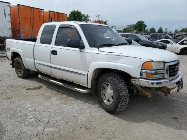 Photo 3 VIN: 2GTEK19T941102037 - GMC NEW SIERRA 