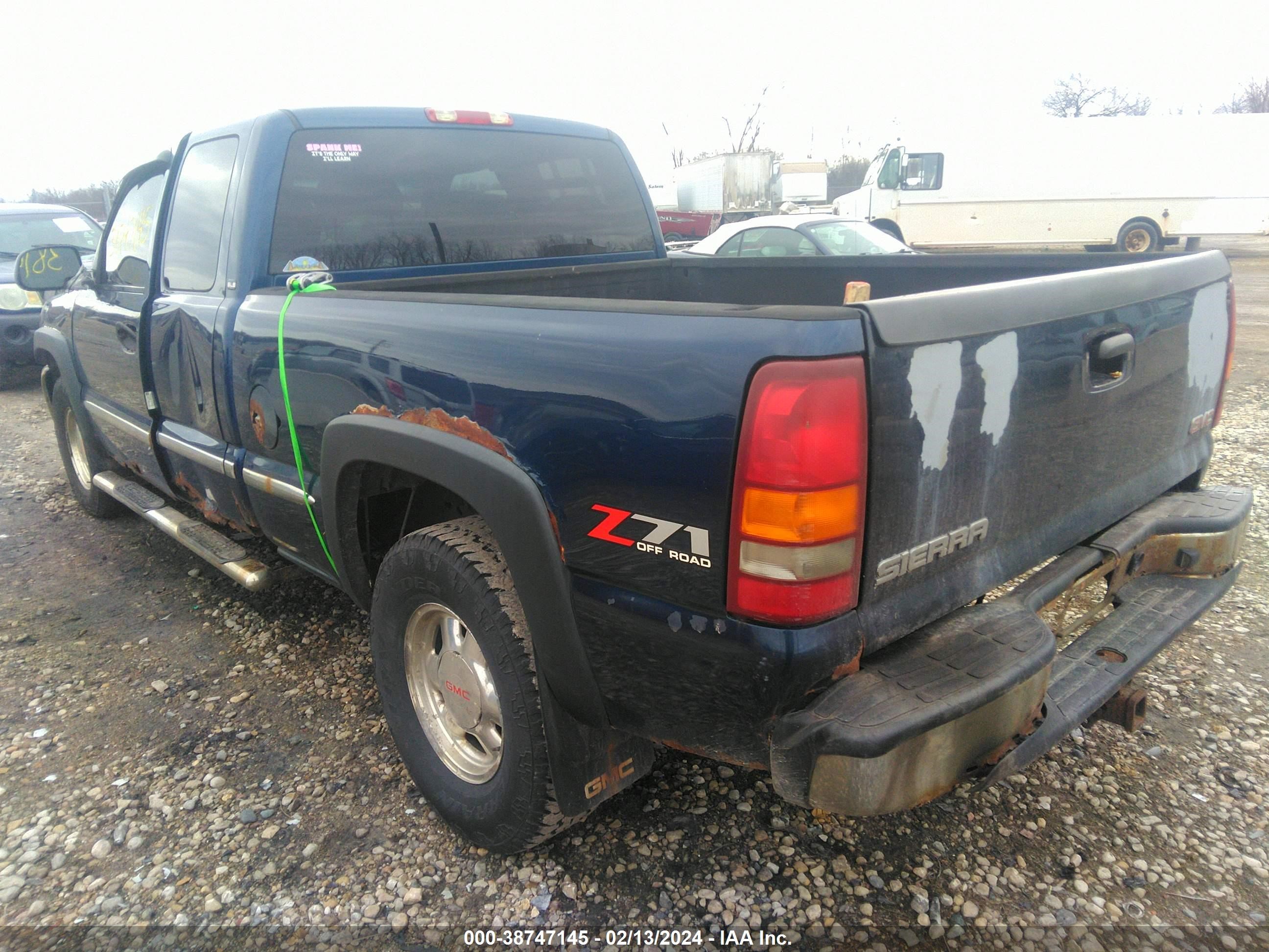 Photo 2 VIN: 2GTEK19TX21214908 - GMC SIERRA 