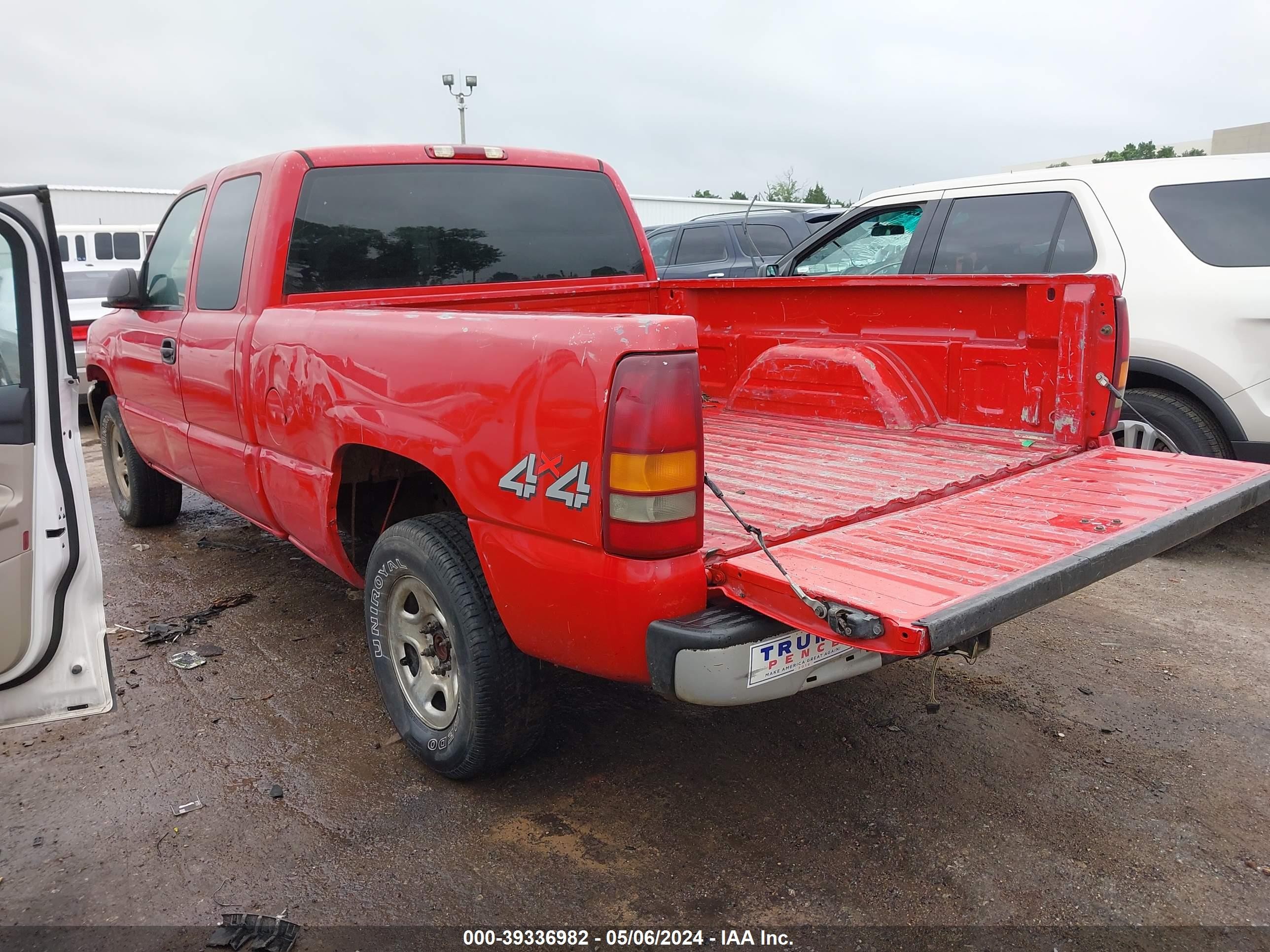 Photo 2 VIN: 2GTEK19V221211616 - GMC SIERRA 