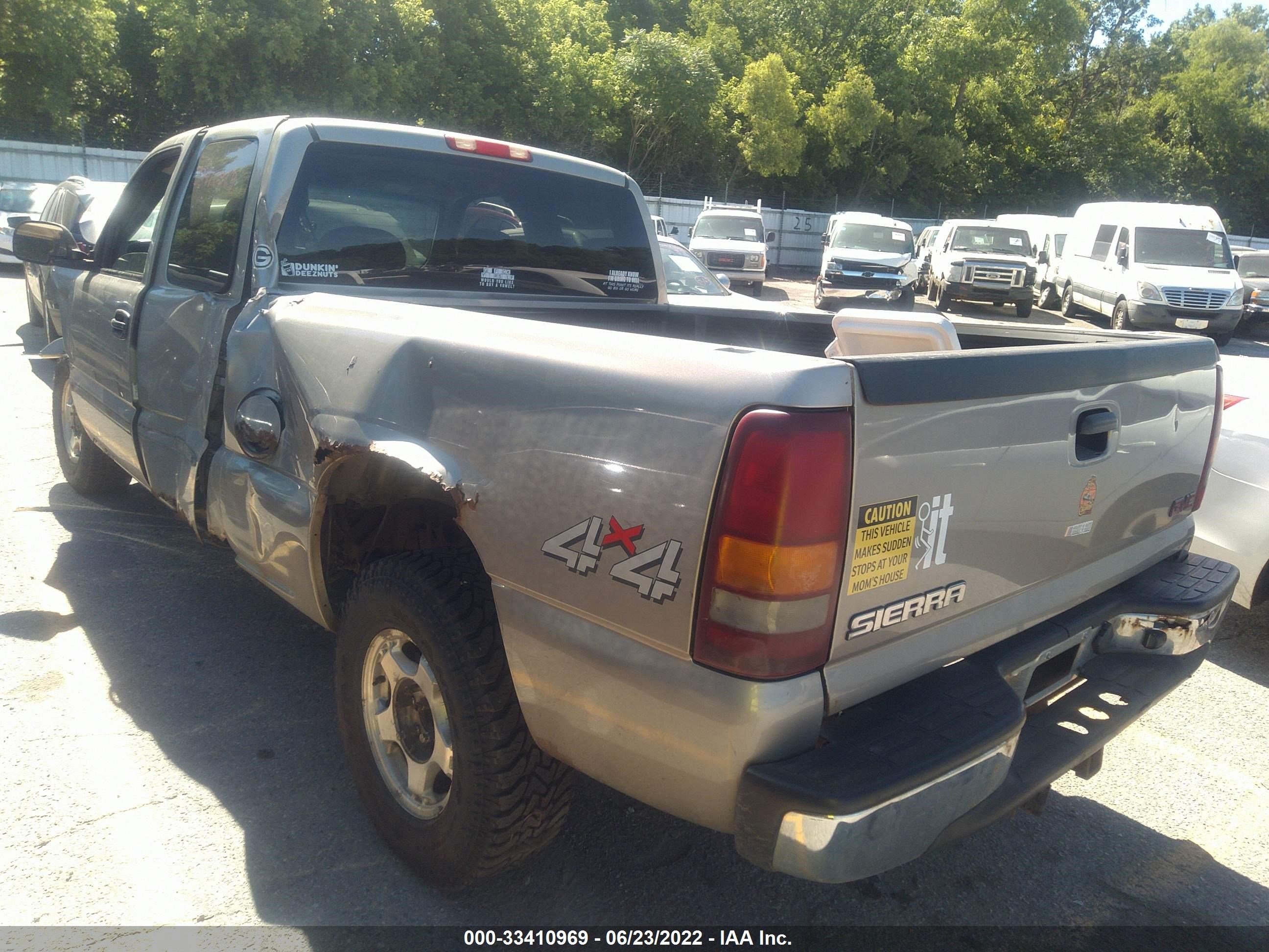 Photo 2 VIN: 2GTEK19V431152747 - GMC SIERRA 