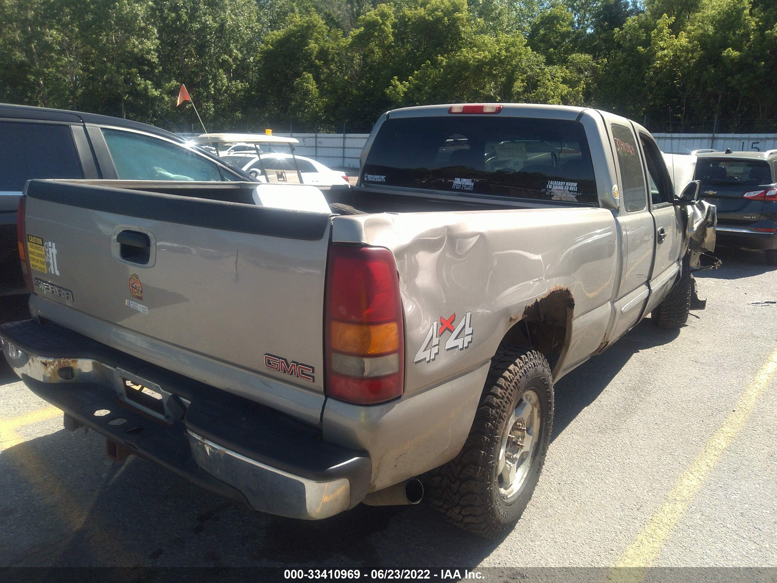 Photo 3 VIN: 2GTEK19V431152747 - GMC SIERRA 