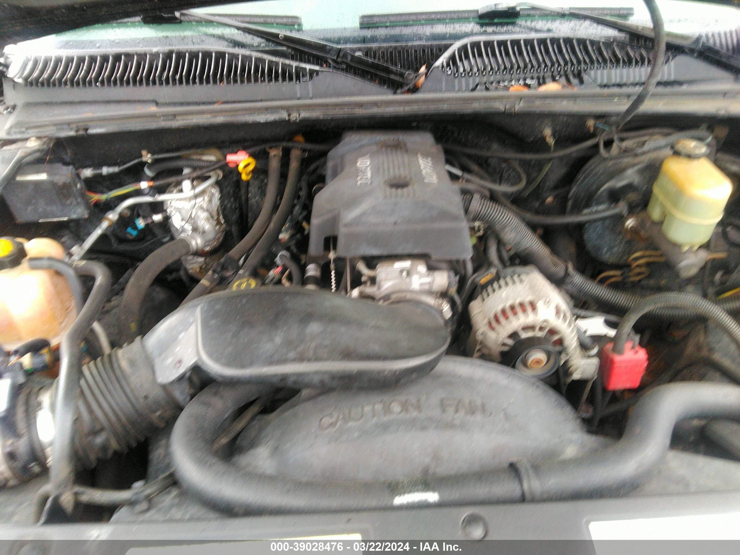 Photo 9 VIN: 2GTEK19V4Y1293812 - GMC SIERRA 