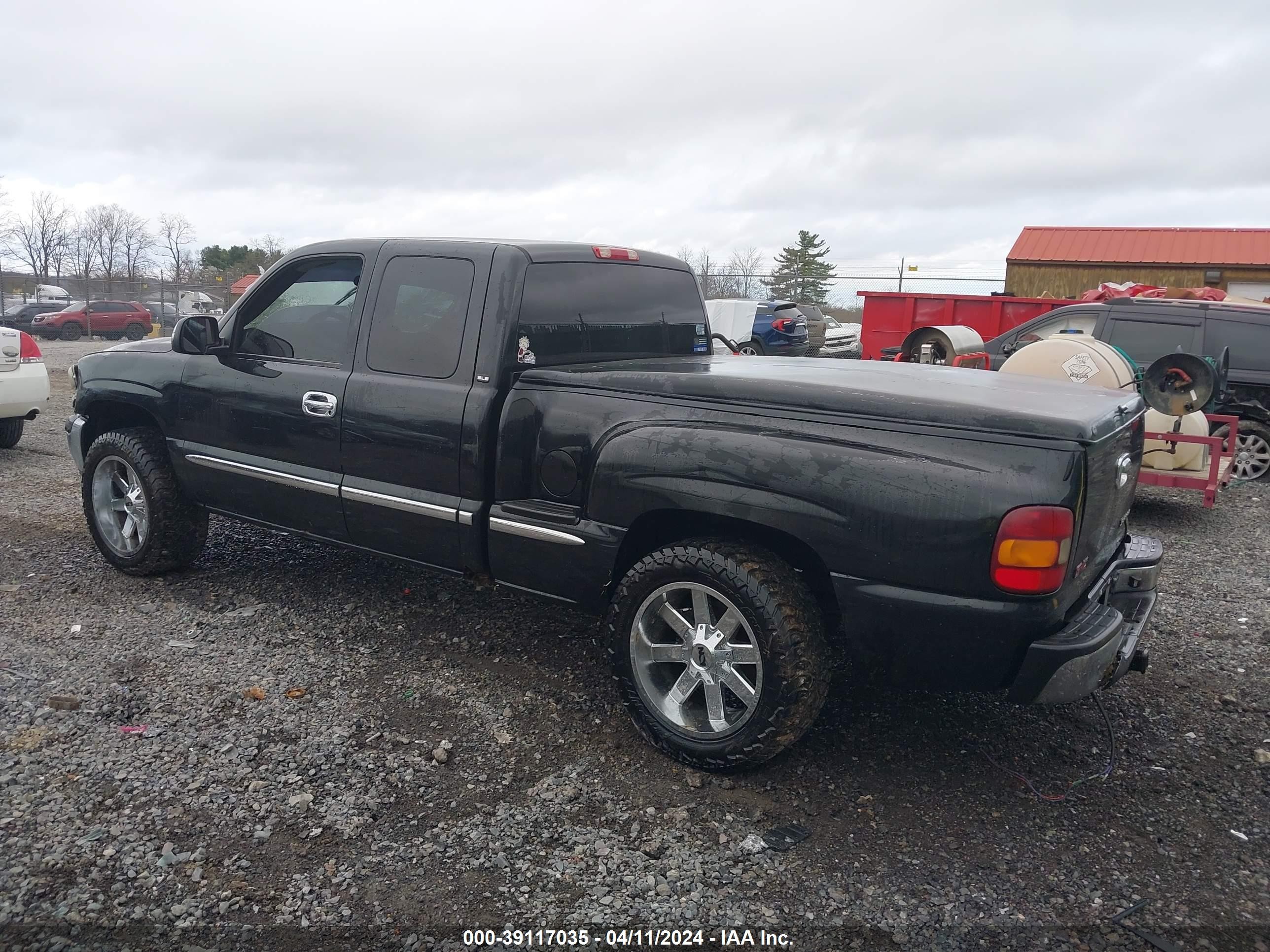 Photo 2 VIN: 2GTEK19V5Y1395281 - GMC SIERRA 