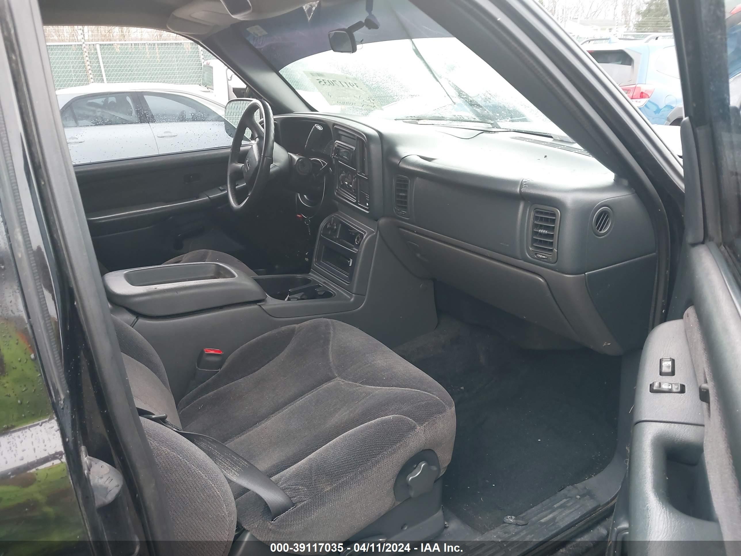 Photo 4 VIN: 2GTEK19V5Y1395281 - GMC SIERRA 