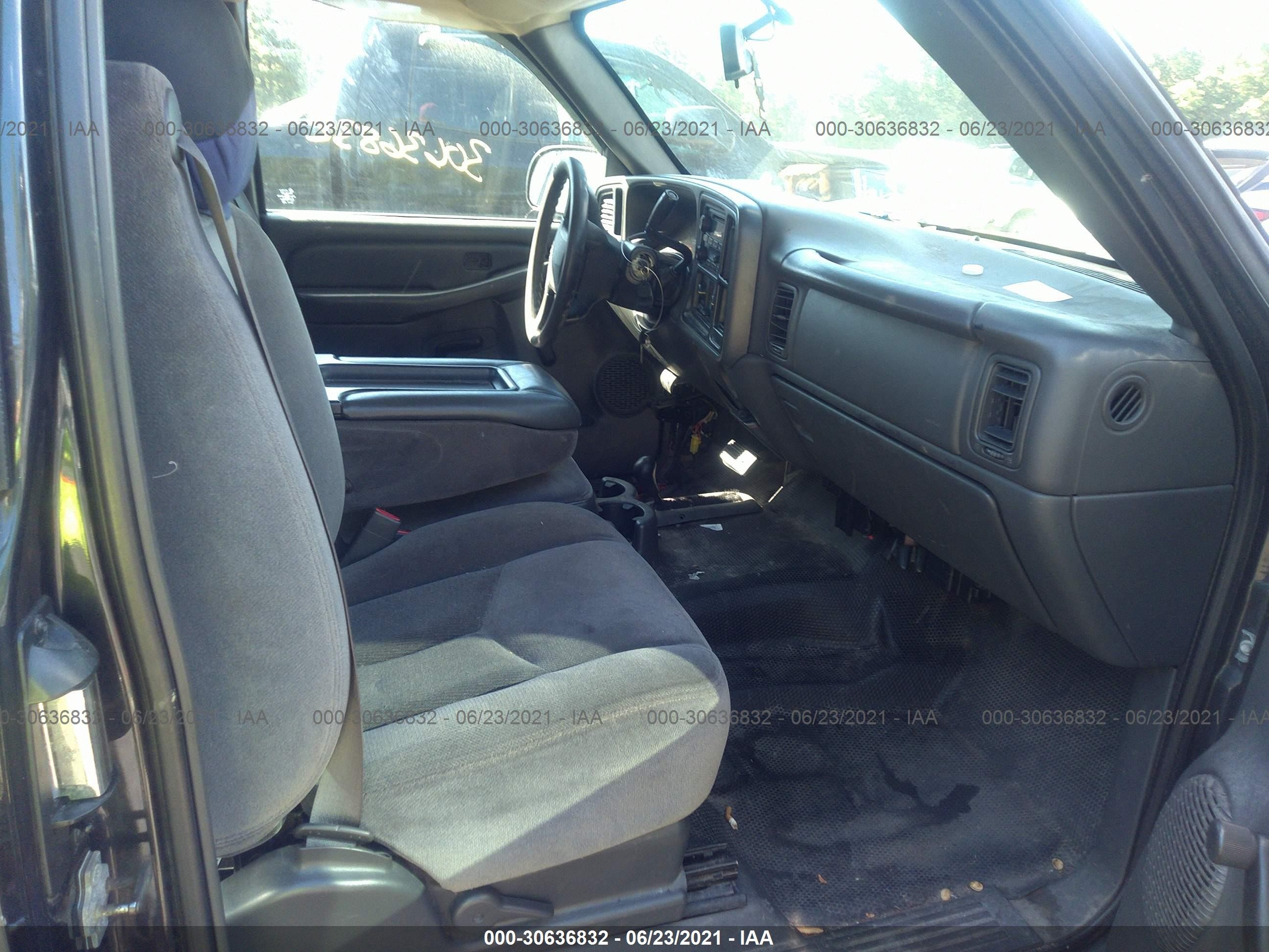 Photo 4 VIN: 2GTEK19V651339832 - GMC SIERRA 