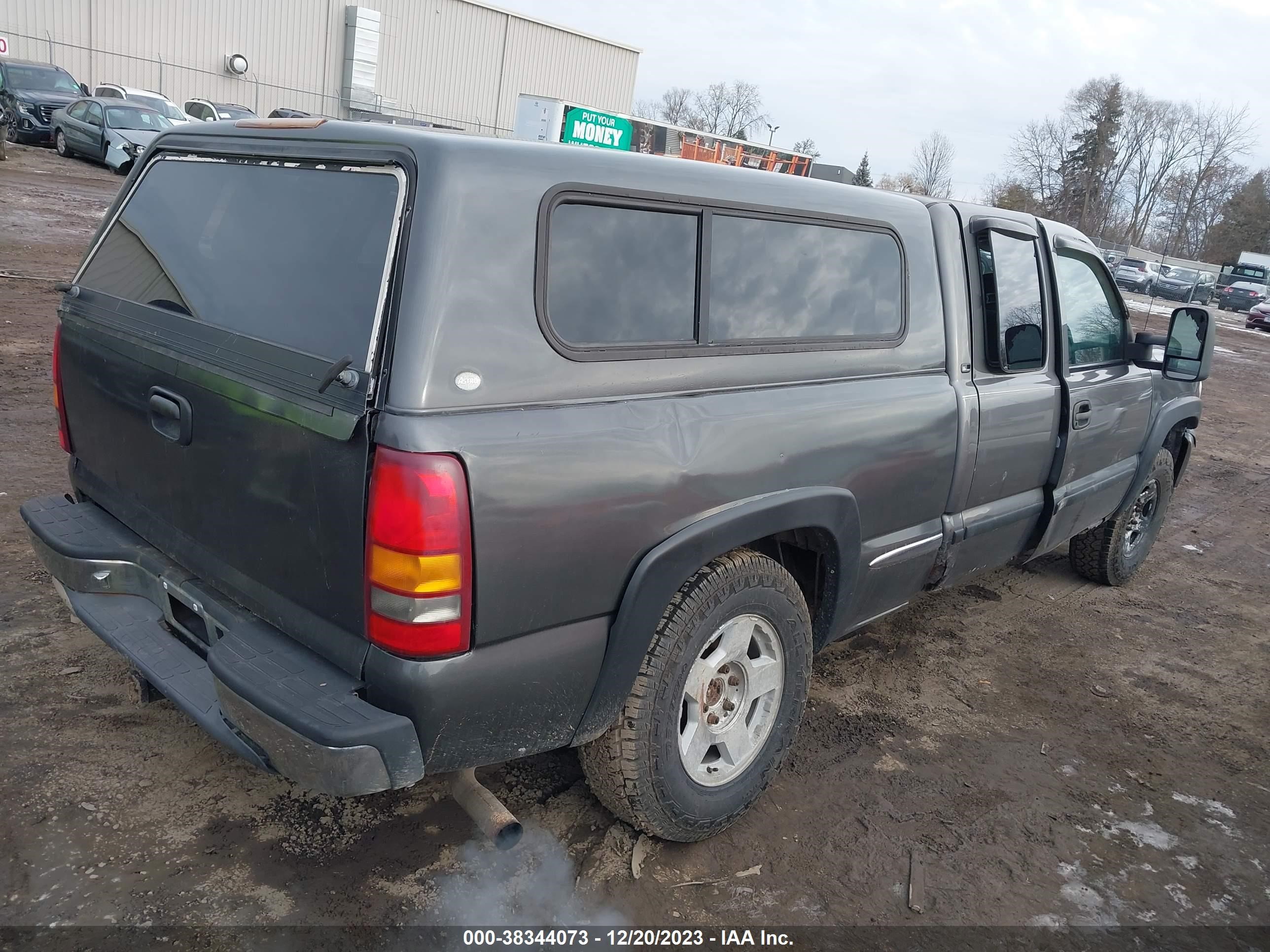 Photo 3 VIN: 2GTEK19VXY1378010 - GMC SIERRA 