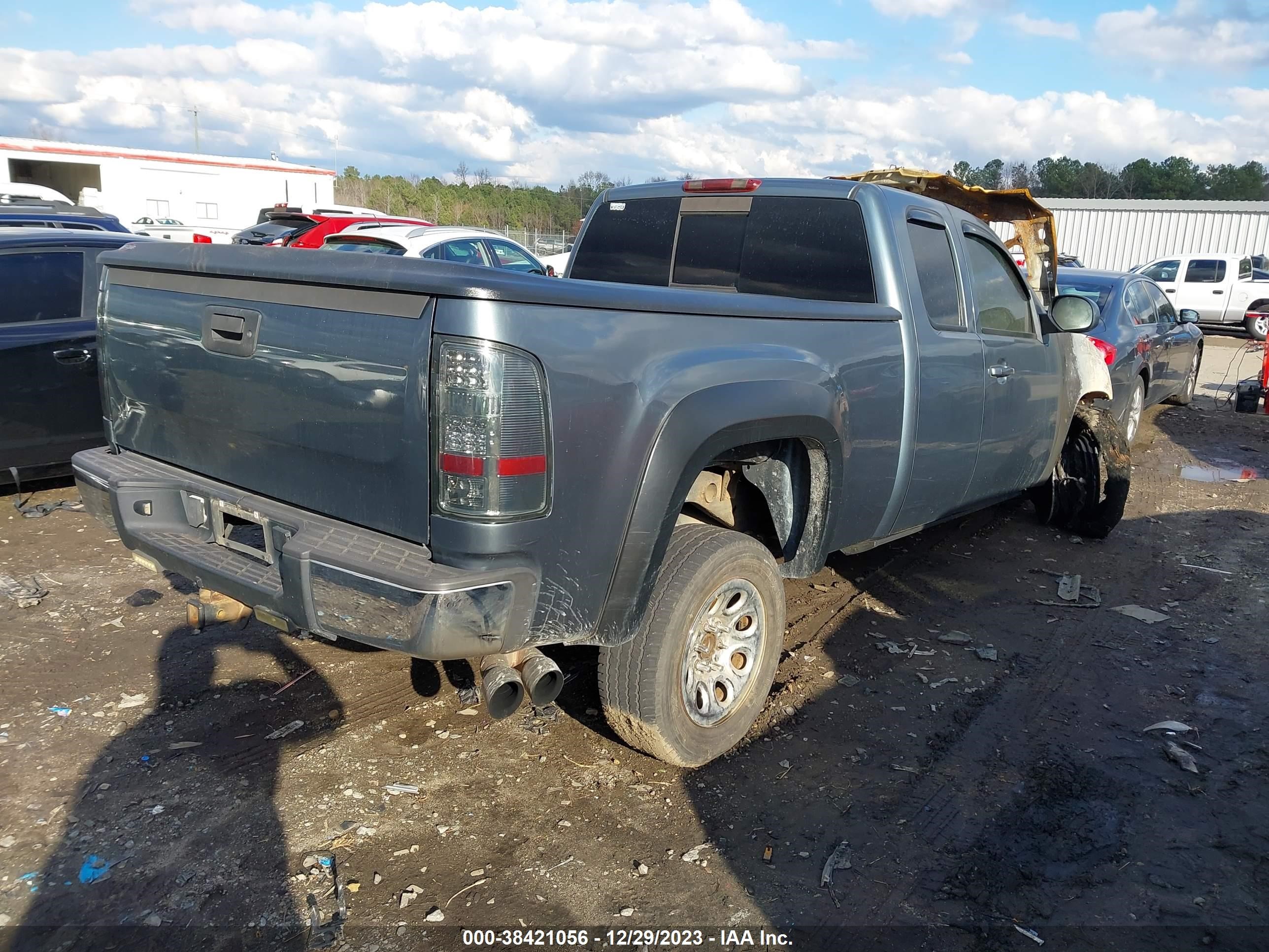 Photo 3 VIN: 2GTEK19Y371622539 - GMC SIERRA 