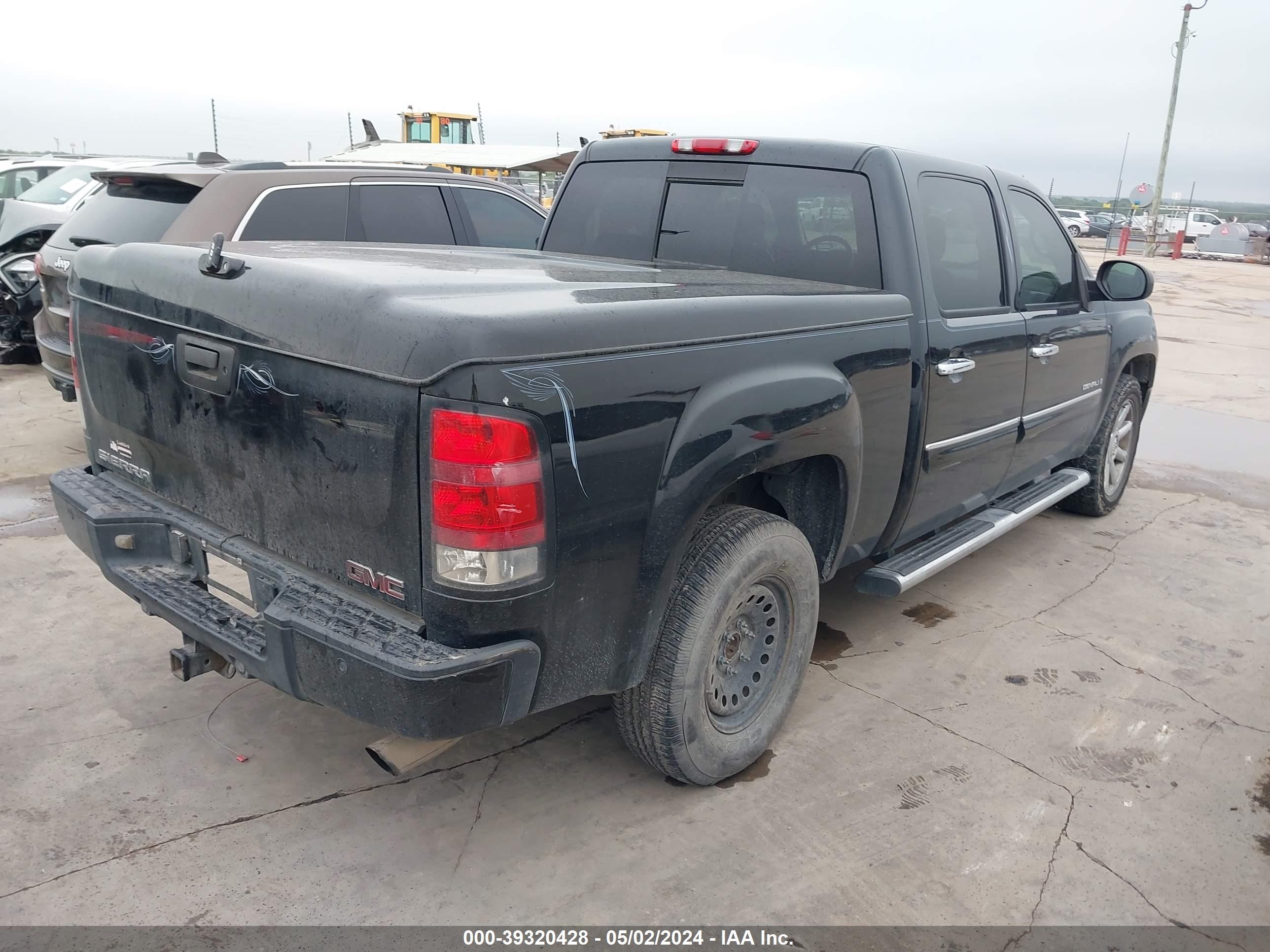 Photo 3 VIN: 2GTEK638171643623 - GMC SIERRA 